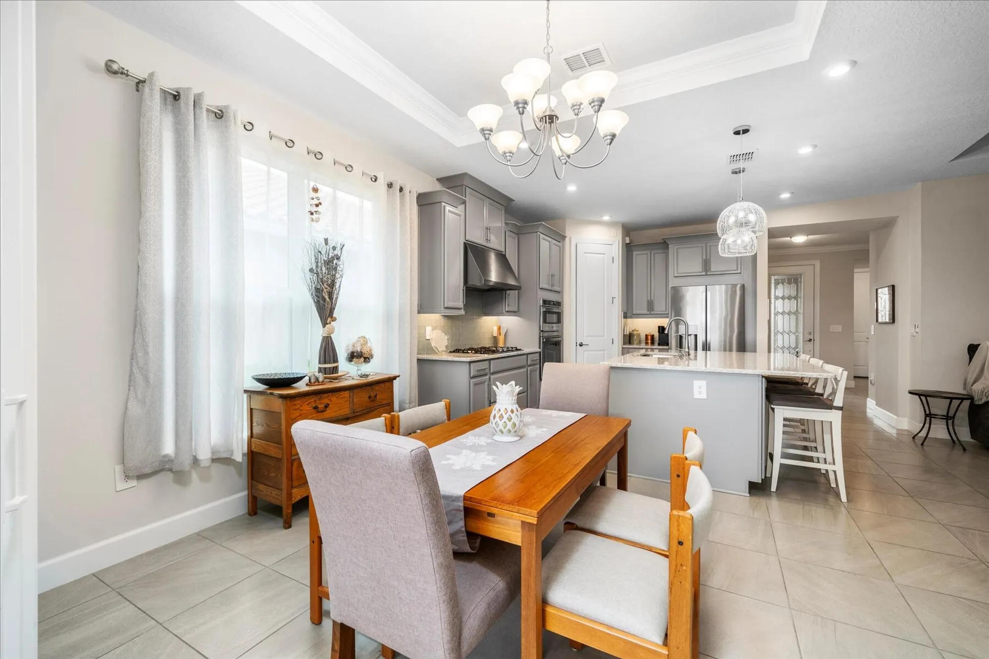 Property Slideshow image 9 of 34 | 9597 sw royal poinciana dr, Port Saint Lucie, FL, 34987