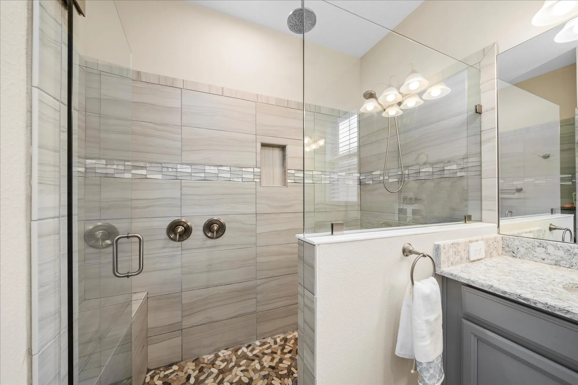 Property Slideshow image 12 of 34 | 9597 sw royal poinciana dr, Port Saint Lucie, FL, 34987