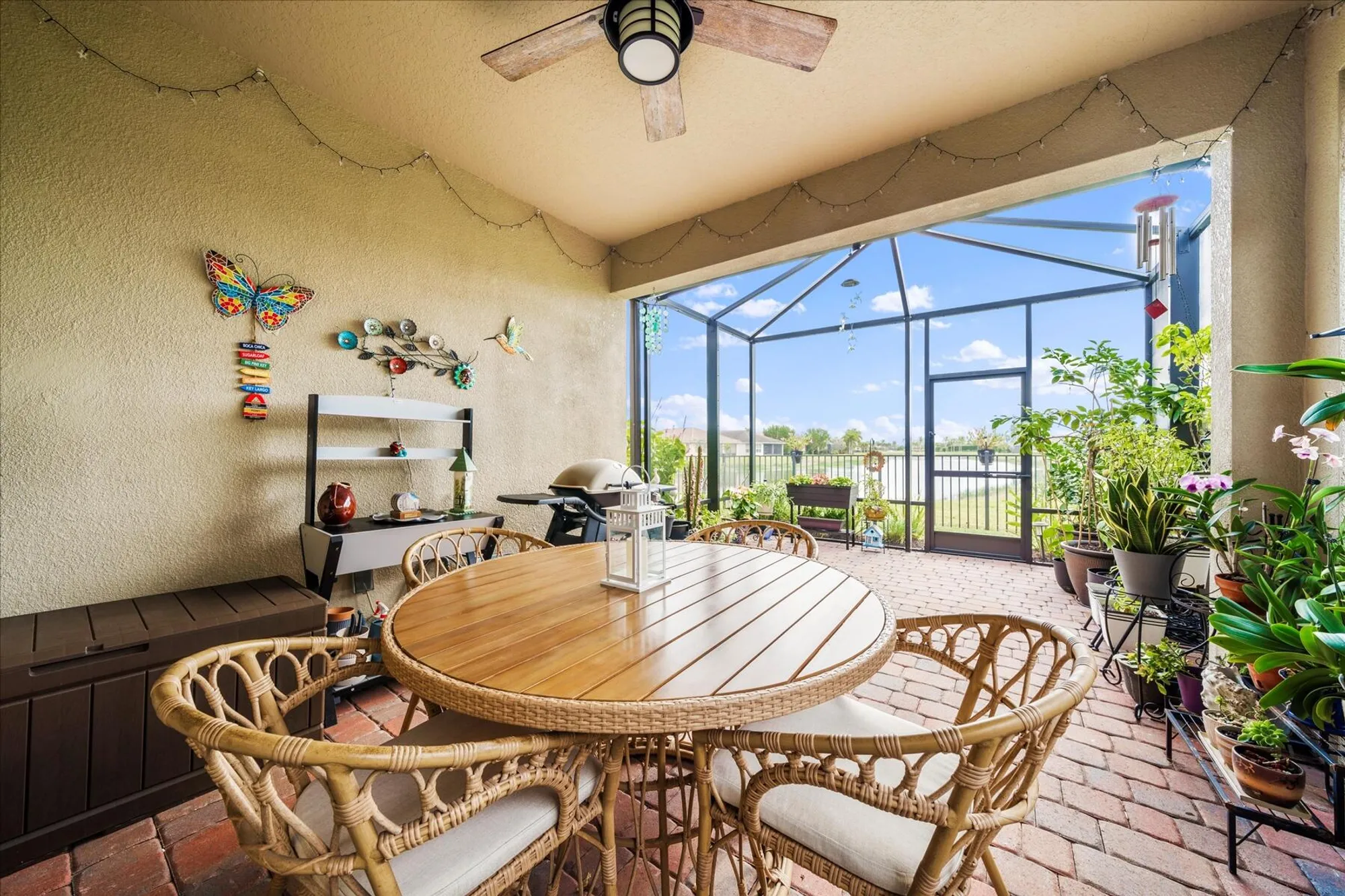 Property Slideshow image 17 of 34 | 9597 sw royal poinciana dr, Port Saint Lucie, FL, 34987