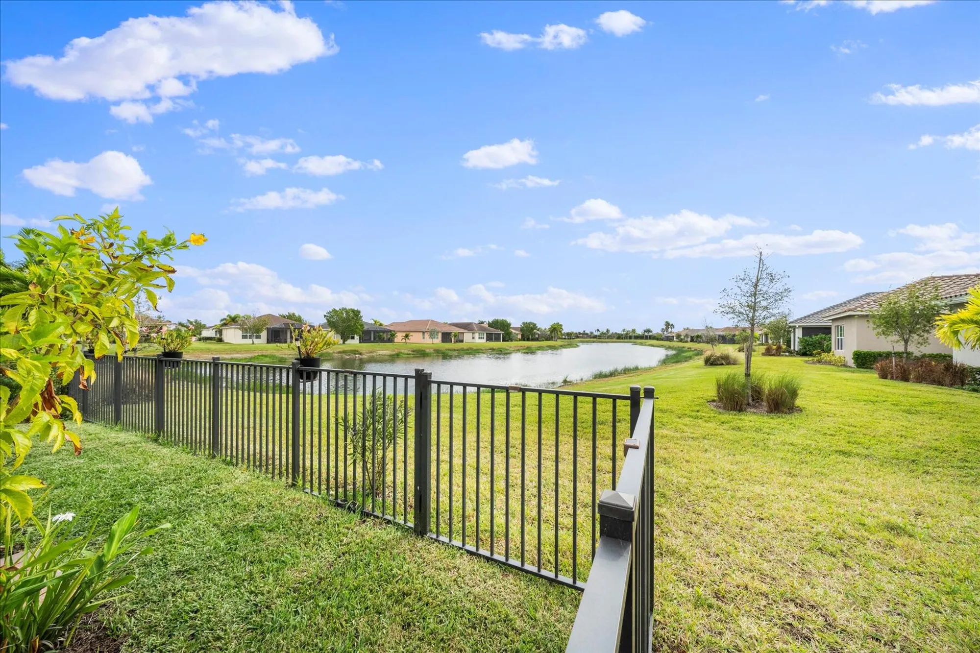 Property Slideshow image 24 of 34 | 9597 sw royal poinciana dr, Port Saint Lucie, FL, 34987