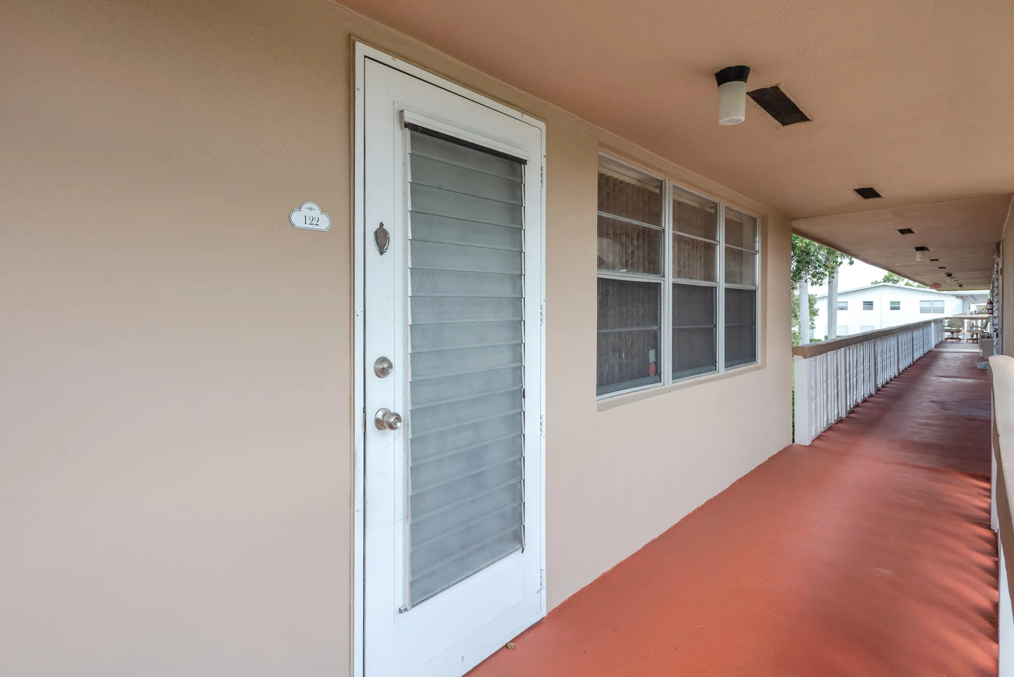 Property Slideshow image 4 of 36 | 122 bedford e unit e, West Palm Beach, FL, 33417