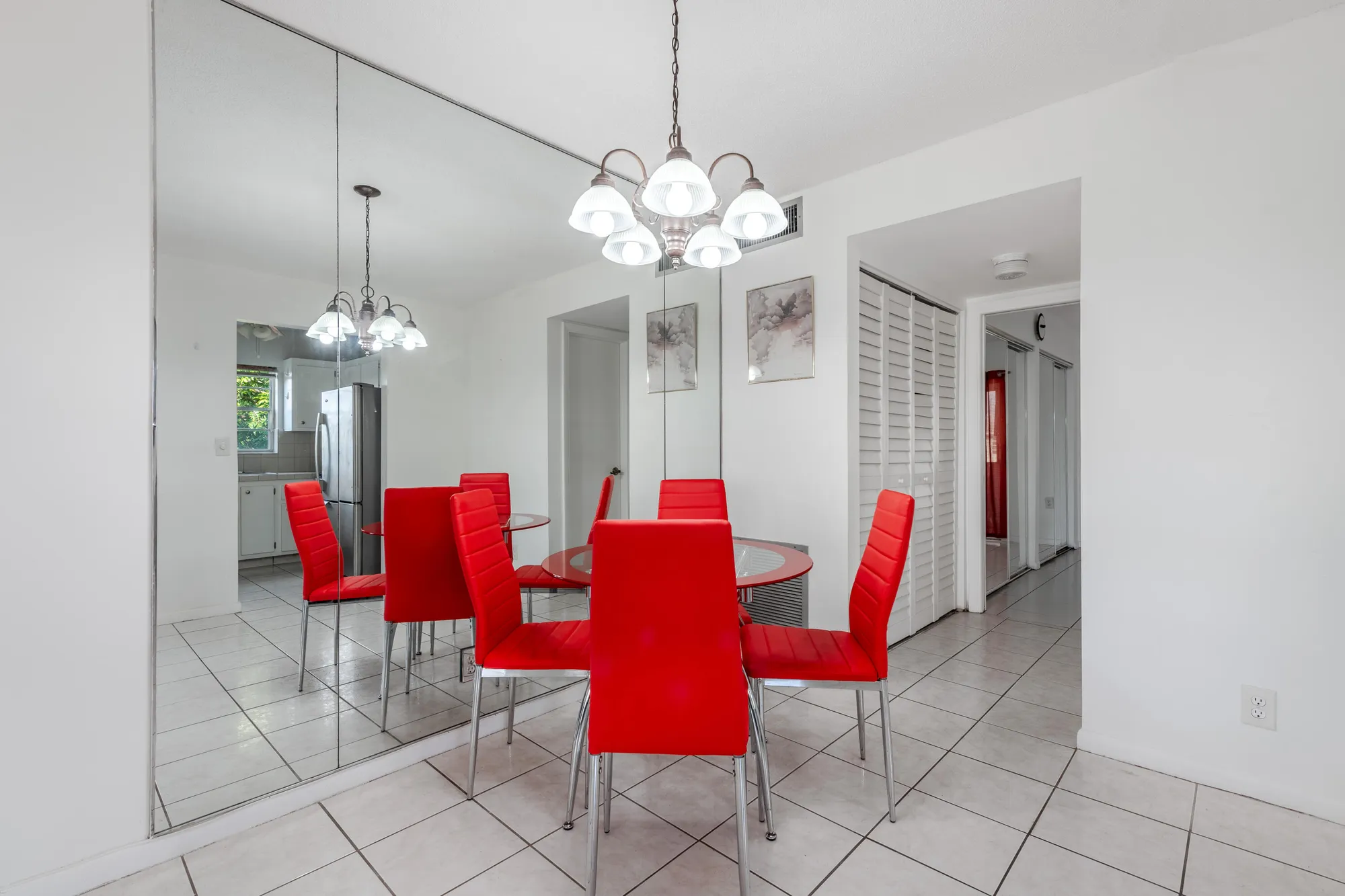 Property Slideshow image 8 of 36 | 122 bedford e unit e, West Palm Beach, FL, 33417