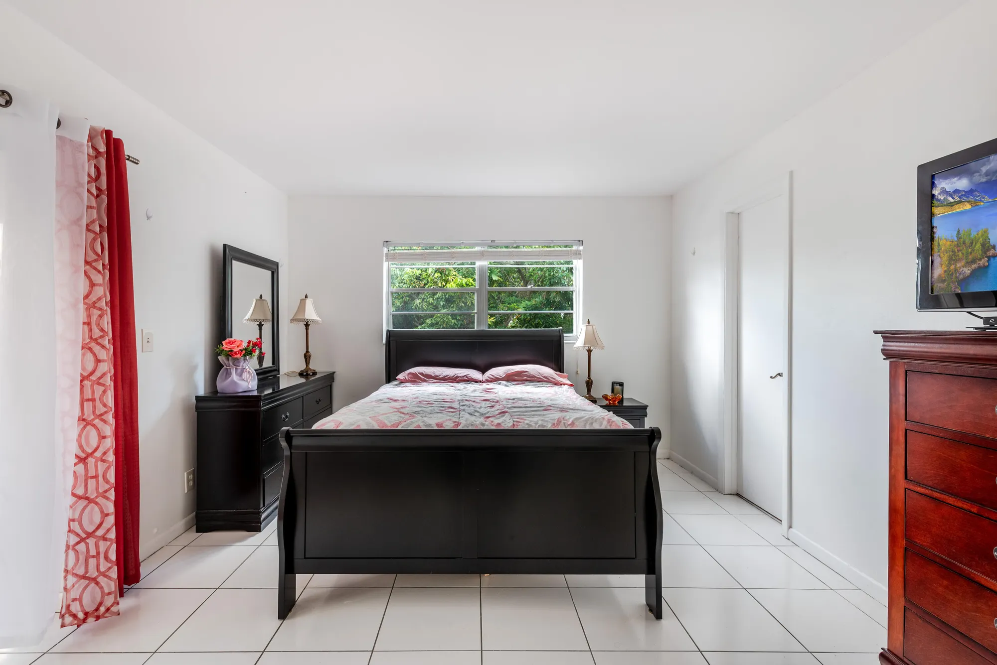Property Slideshow image 14 of 36 | 122 bedford e unit e, West Palm Beach, FL, 33417