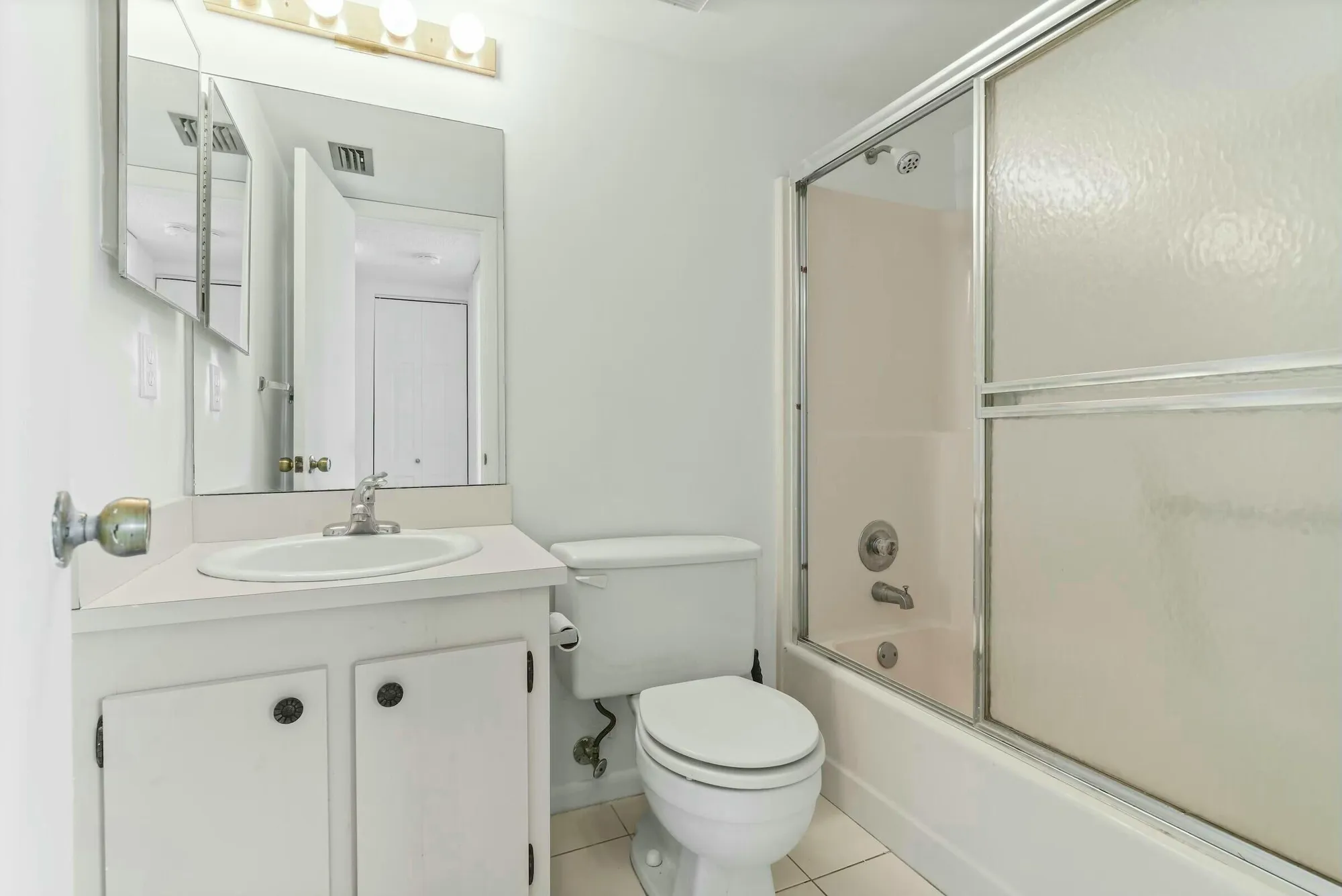 Property Slideshow image 7 of 31 | 7185 golf colony ct 206, Lake Worth, FL, 33467