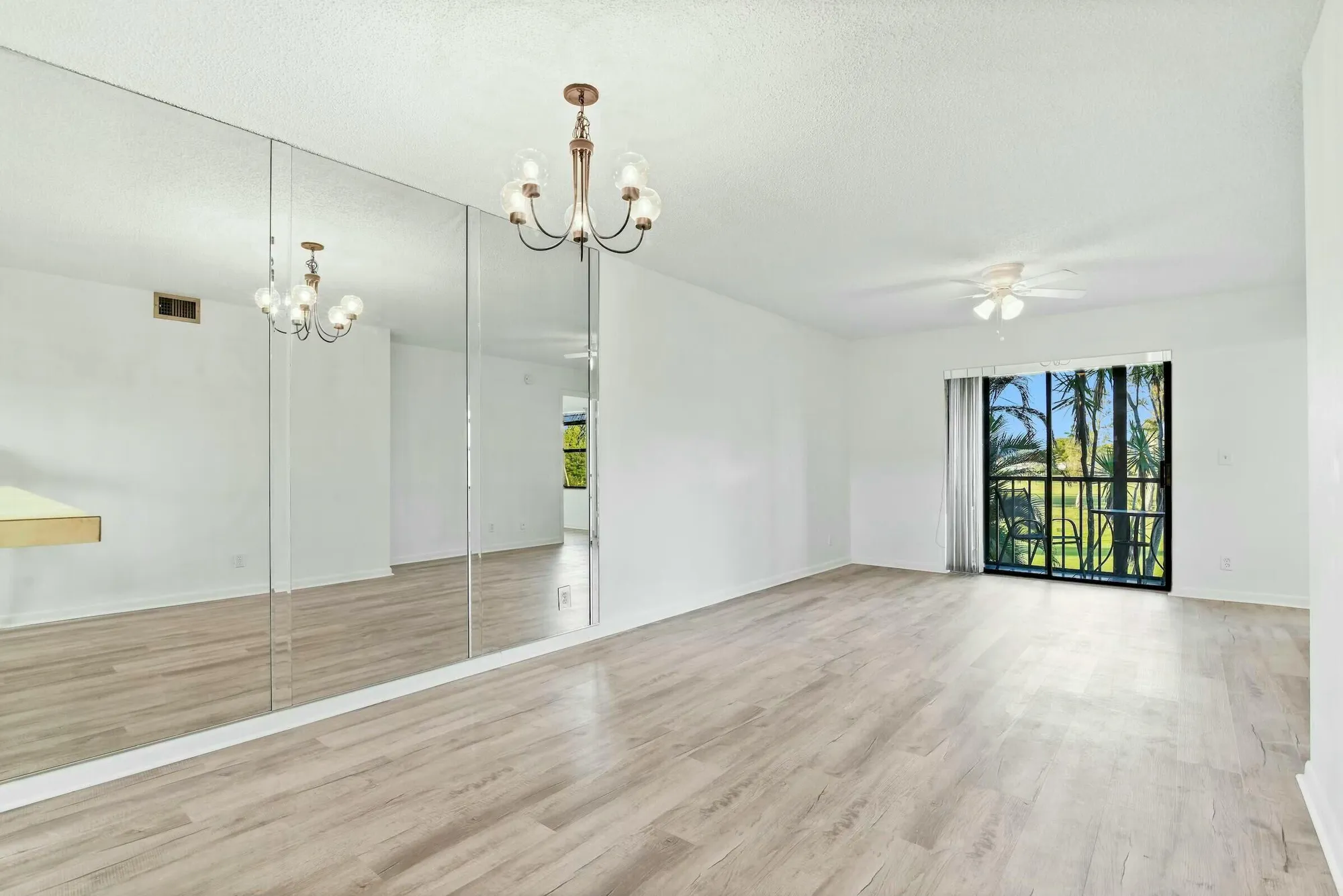 Property Slideshow image 8 of 31 | 7185 golf colony ct 206, Lake Worth, FL, 33467