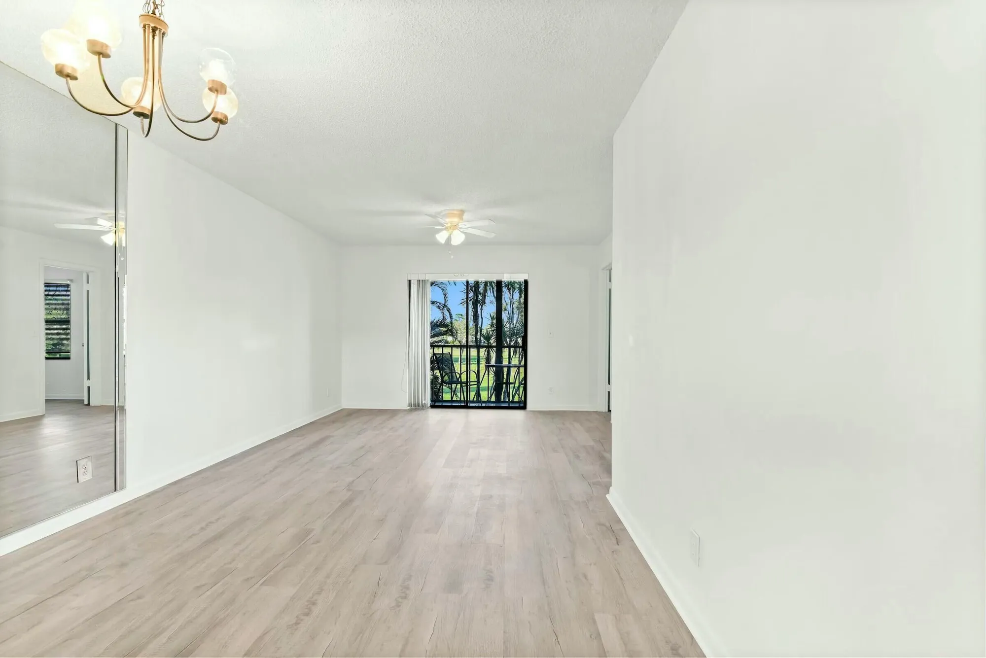Property Slideshow image 11 of 31 | 7185 golf colony ct 206, Lake Worth, FL, 33467