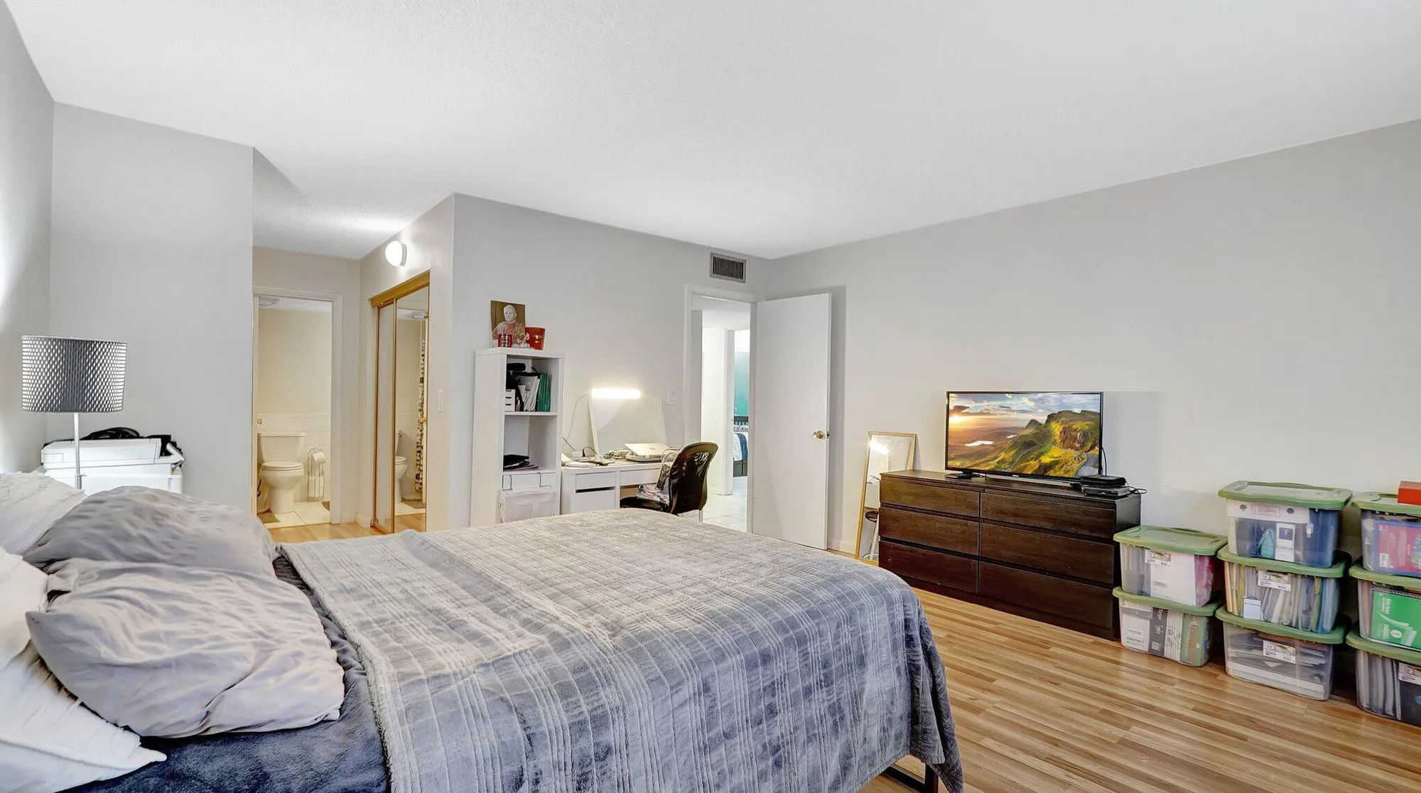 Property Slideshow image 21 of 42 | 4750 nw 22nd ct 118, Lauderhill, FL, 33313