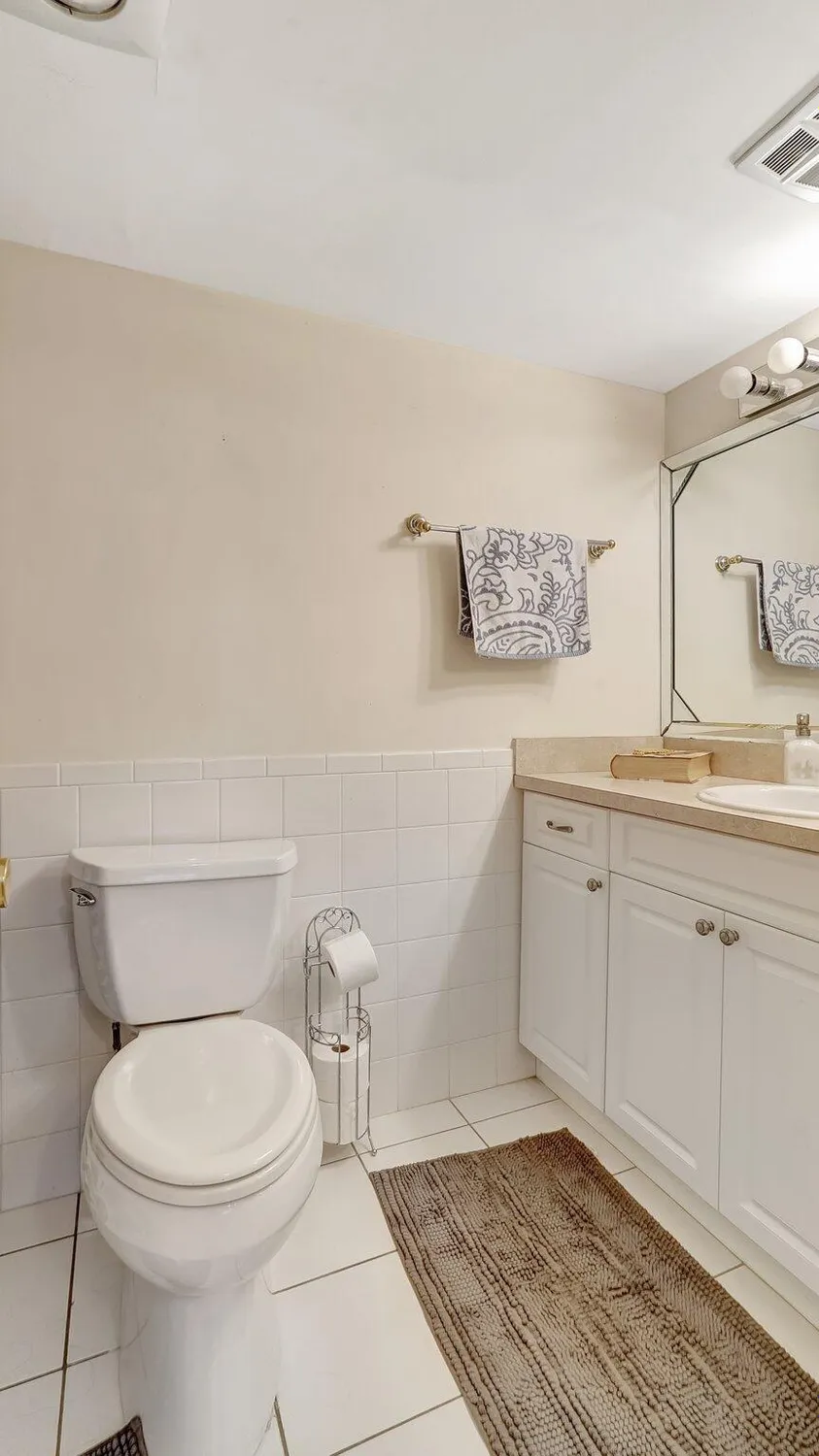 Property Slideshow image 27 of 42 | 4750 nw 22nd ct 118, Lauderhill, FL, 33313