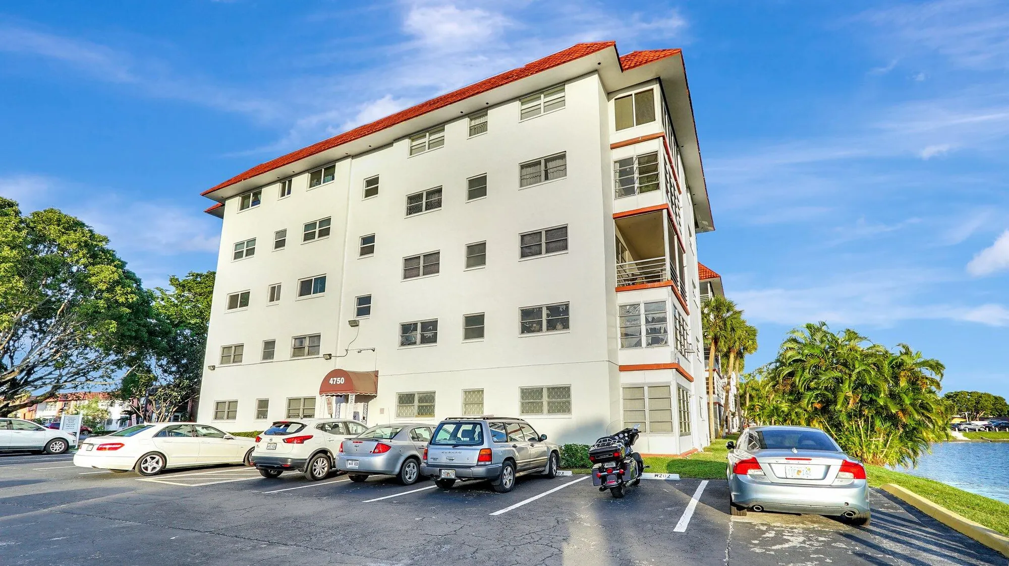 Property Slideshow image 41 of 42 | 4750 nw 22nd ct 118, Lauderhill, FL, 33313