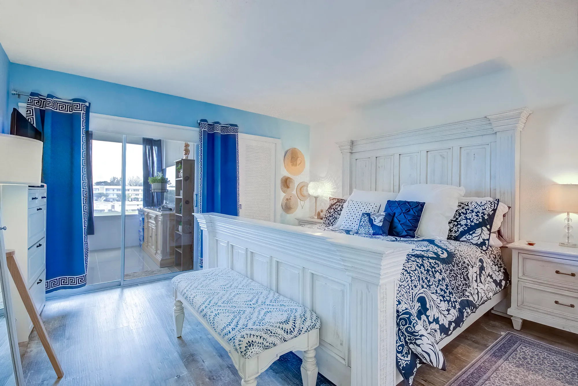 Property Slideshow image 8 of 17 | 363 wellington j, West Palm Beach, FL, 33417