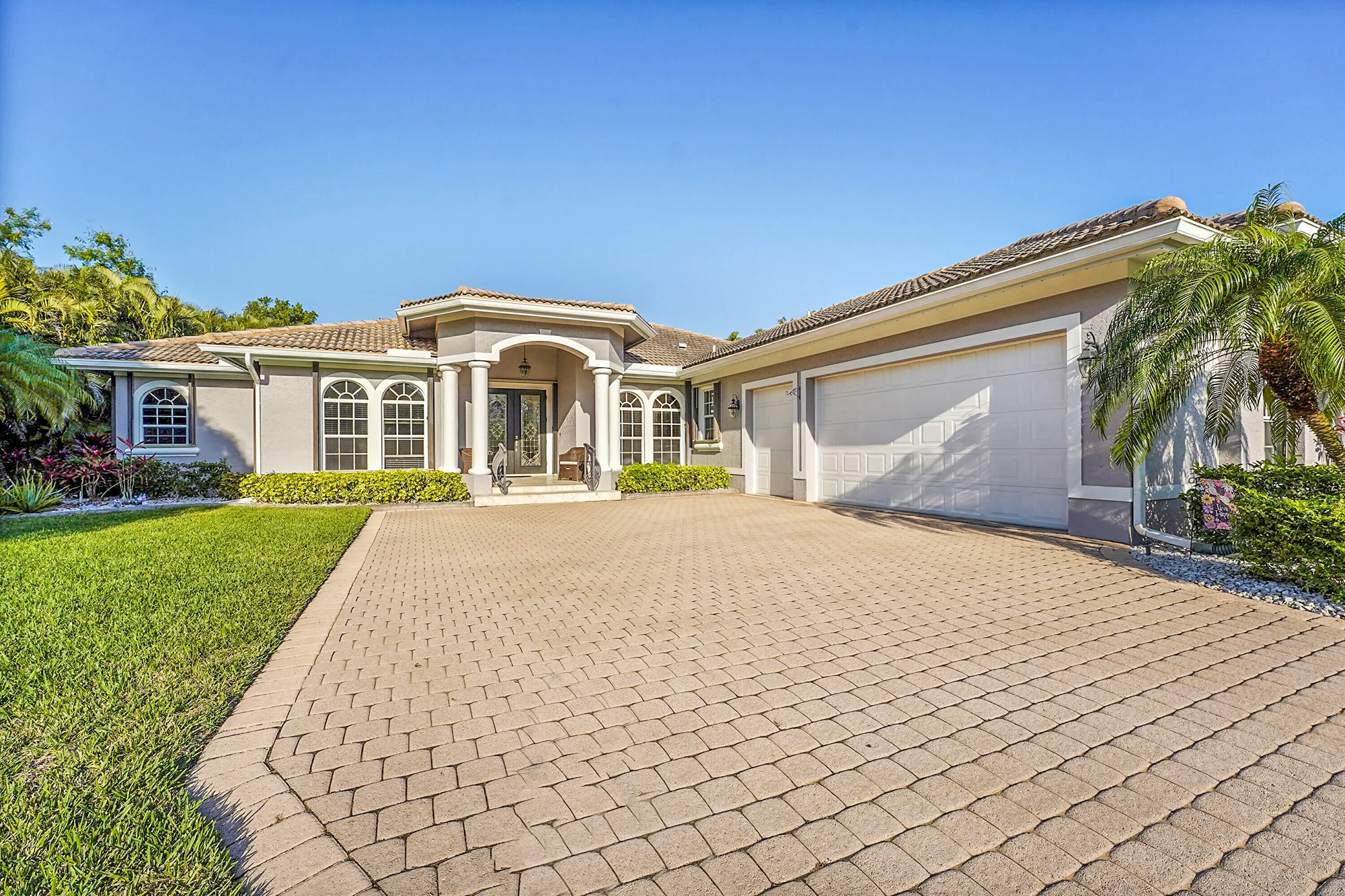 Property Slideshow image 2 of 62 | 9402 pinebark ct, Fort Pierce, FL, 34951