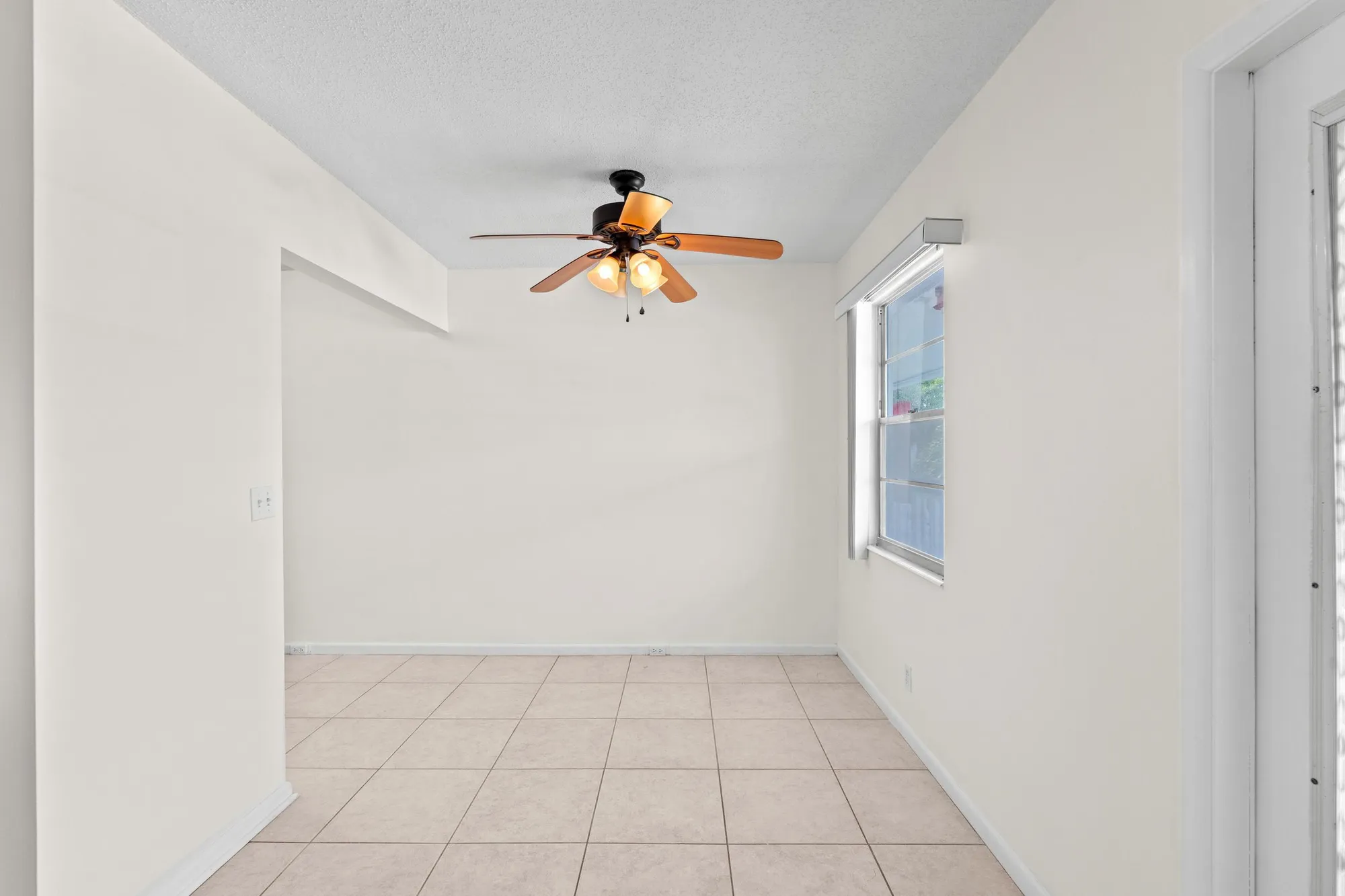 Property Slideshow image 8 of 33 | 54 newport c # 54, Deerfield Beach, FL, 33442