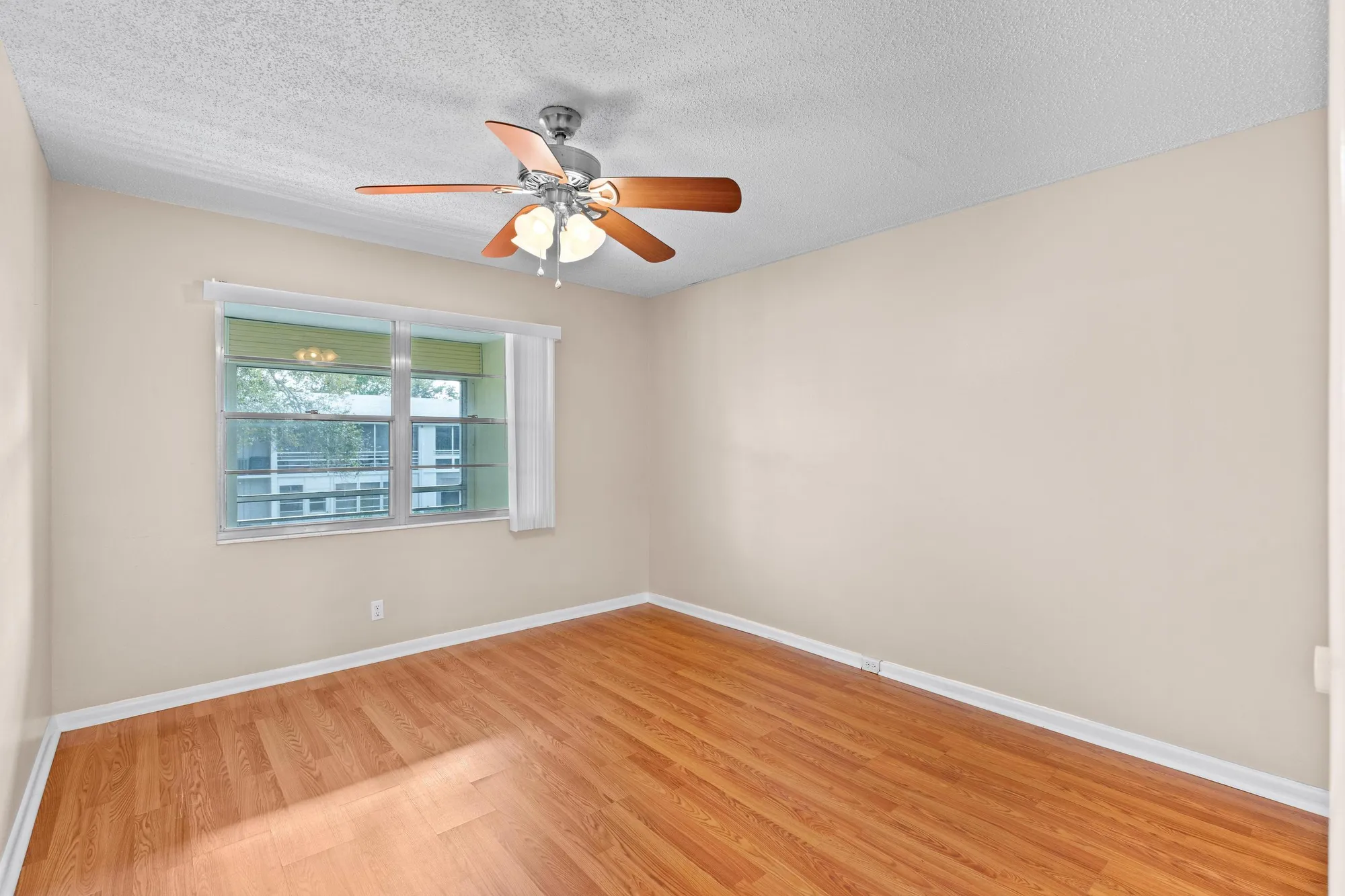 Property Slideshow image 13 of 33 | 54 newport c # 54, Deerfield Beach, FL, 33442