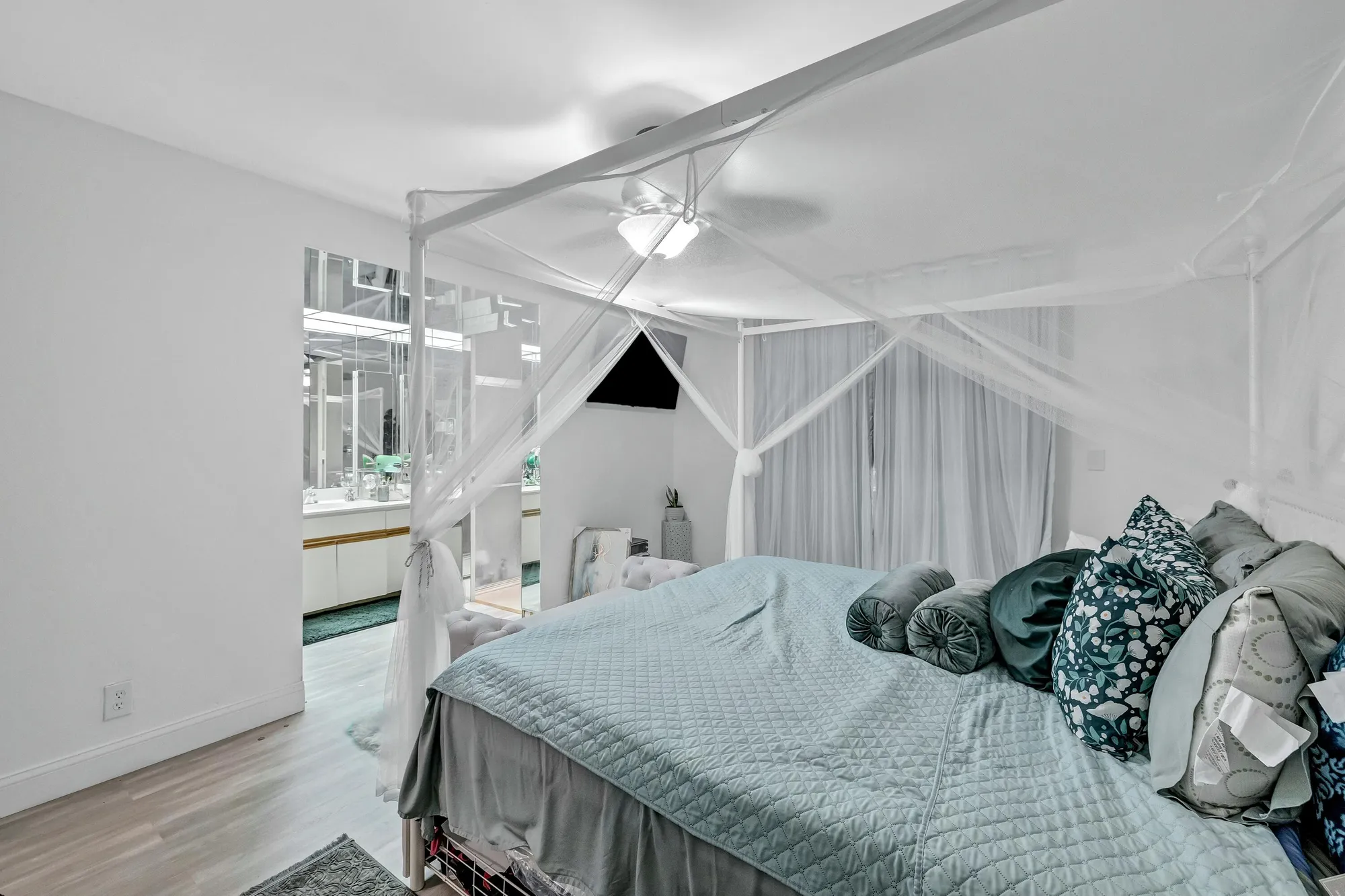 Property Slideshow image 6 of 20 | 6137 rainbow cir, Greenacres, FL, 33463