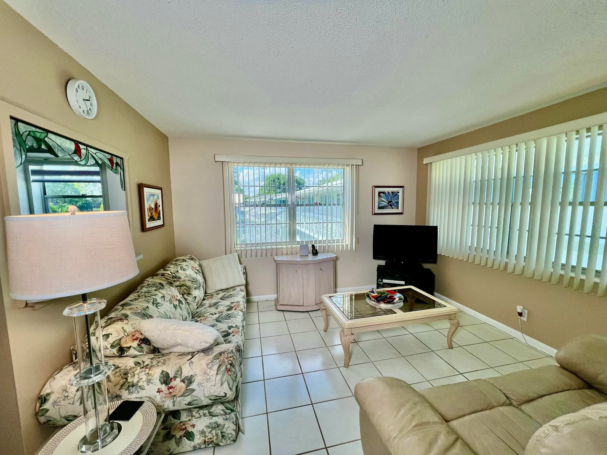 Property Slideshow image 4 of 47 | 100 markham e unit e, Deerfield Beach, FL, 33442