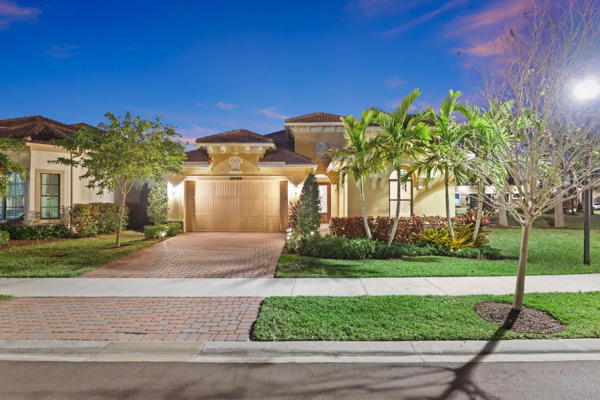 Property Slideshow image 44 of 66 | 9149 leon cir, Parkland, FL, 33076