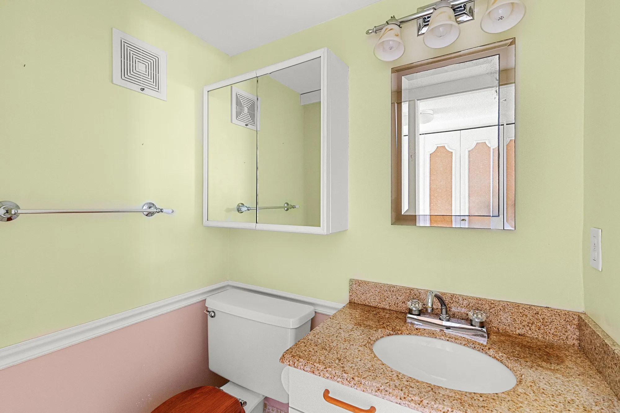 Property Slideshow image 17 of 31 | 97 oakridge h # 97, Deerfield Beach, FL, 33442