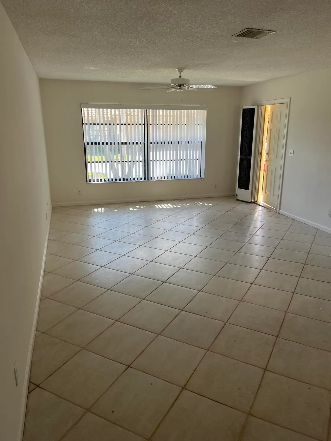 Property Slideshow image 7 of 22 | 4485 nutmeg tree ln b, Boynton Beach, FL, 33436