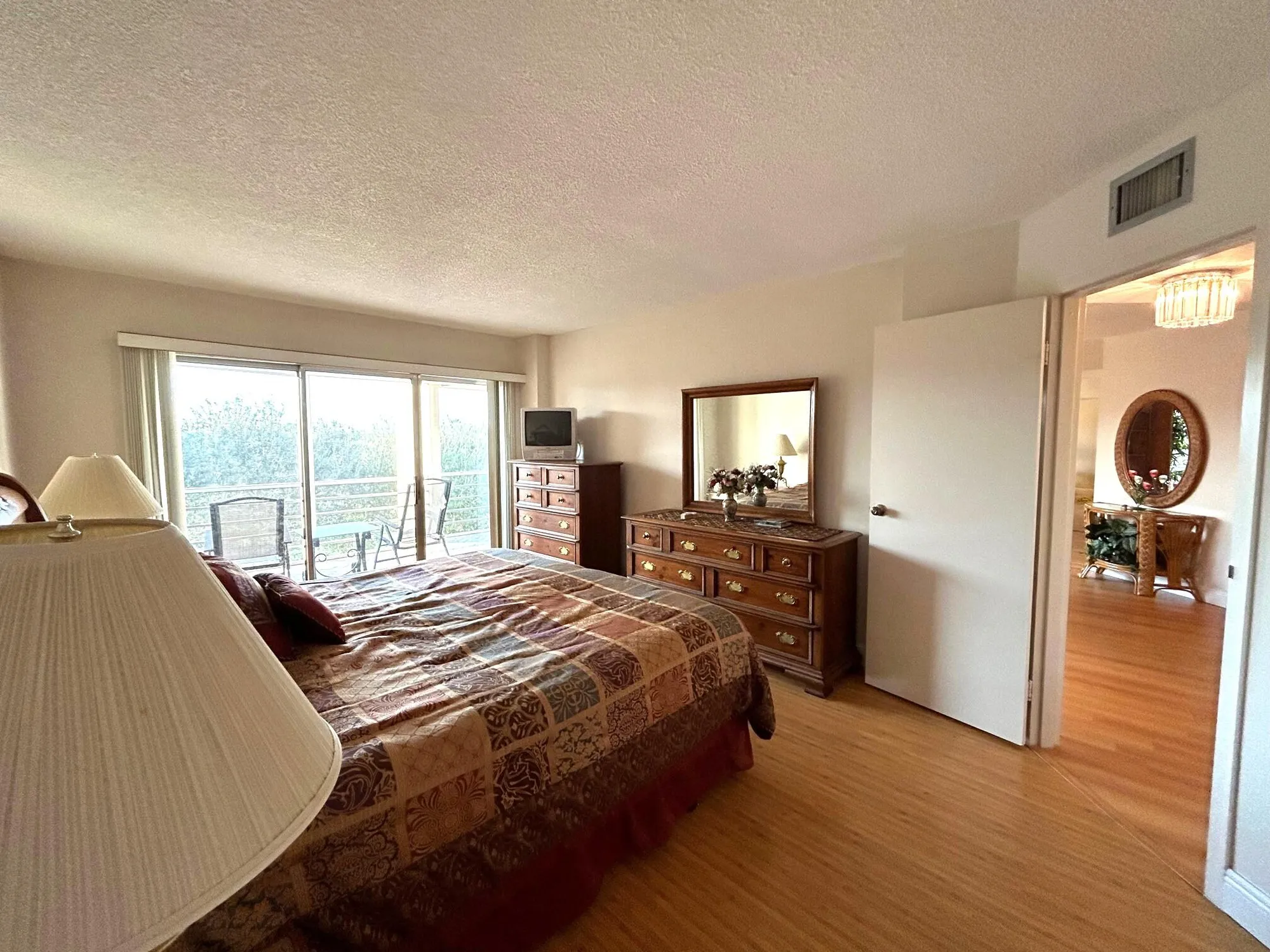 Property Slideshow image 16 of 42 | 3951 via poinciana apt 412, Lake Worth, FL, 33467