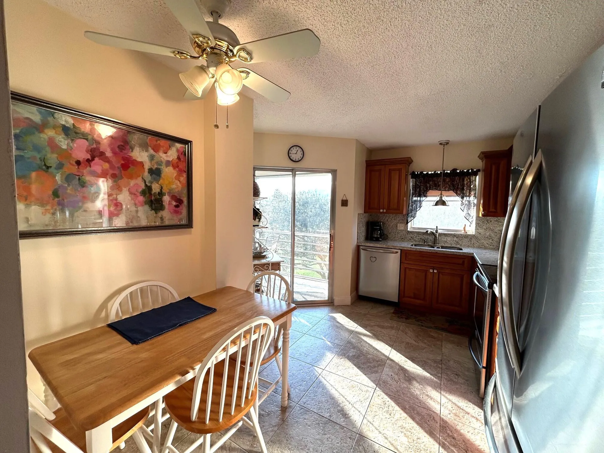 Property Slideshow image 4 of 42 | 3951 via poinciana apt 412, Lake Worth, FL, 33467