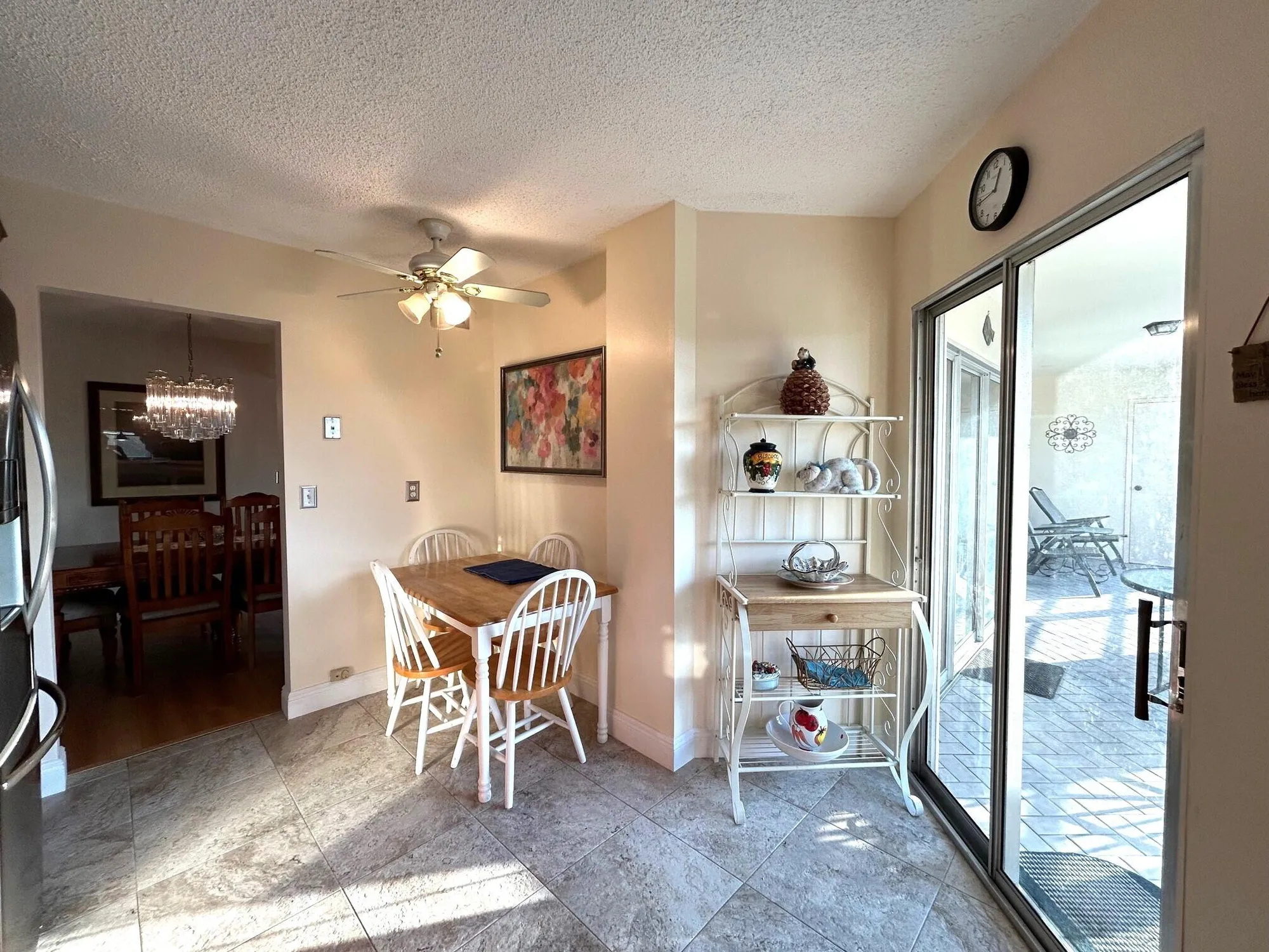 Property Slideshow image 5 of 42 | 3951 via poinciana apt 412, Lake Worth, FL, 33467