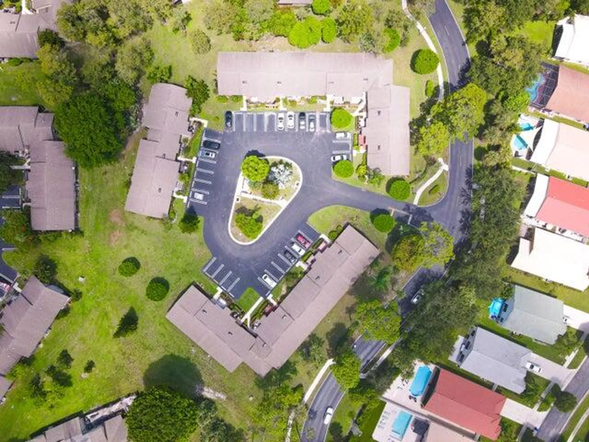 Property Slideshow image 5 of 17 | 499 iron forge ct, Royal Palm Beach, FL, 33411