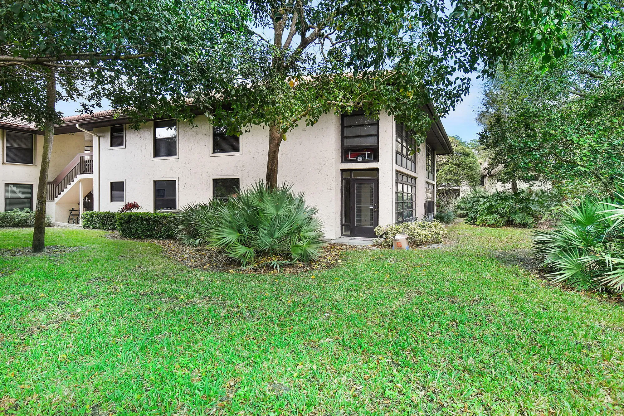 Property Slideshow image 6 of 57 | 31 sw s river dr dr 106, Stuart, FL, 34997