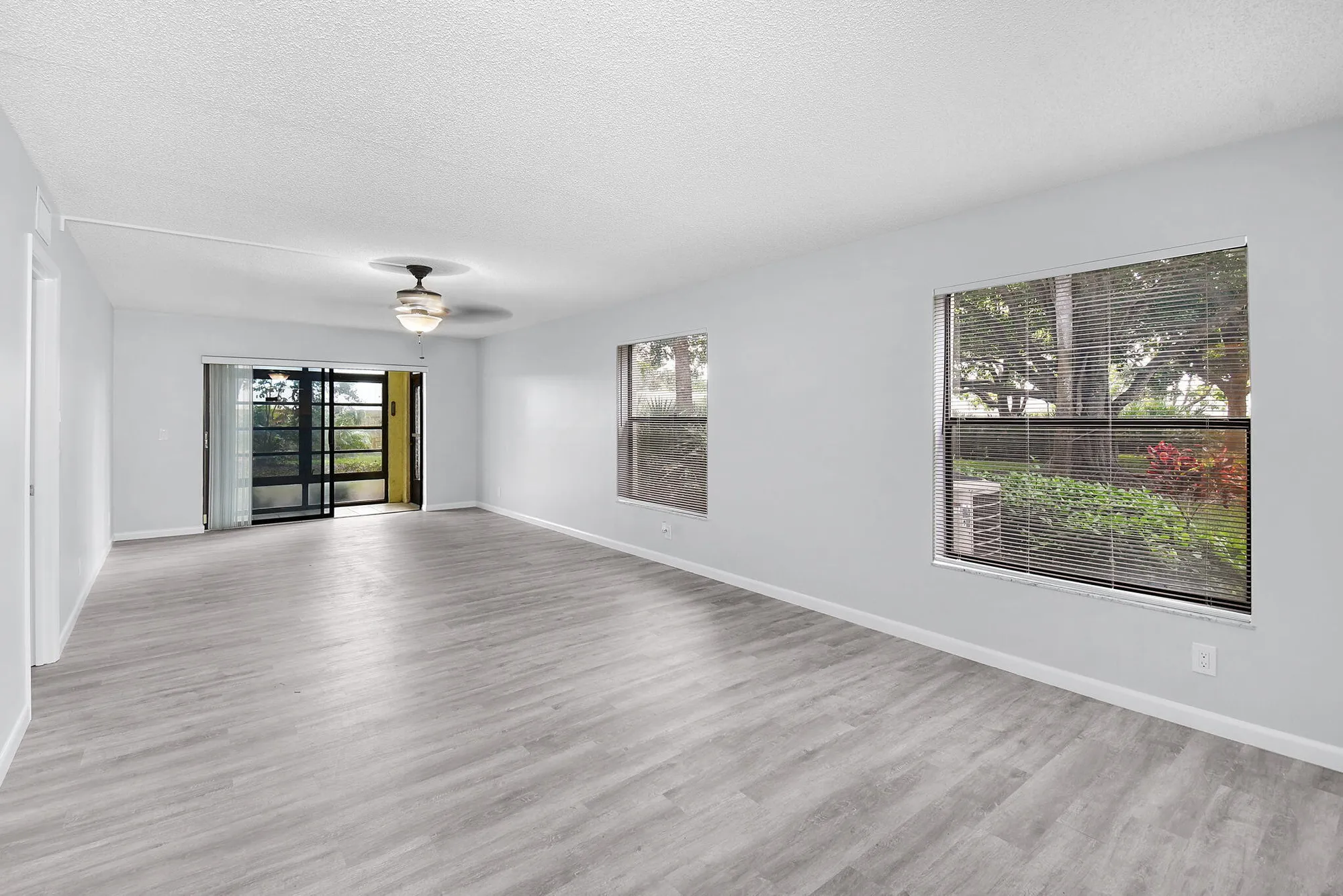 Property Slideshow image 15 of 57 | 31 sw s river dr dr 106, Stuart, FL, 34997