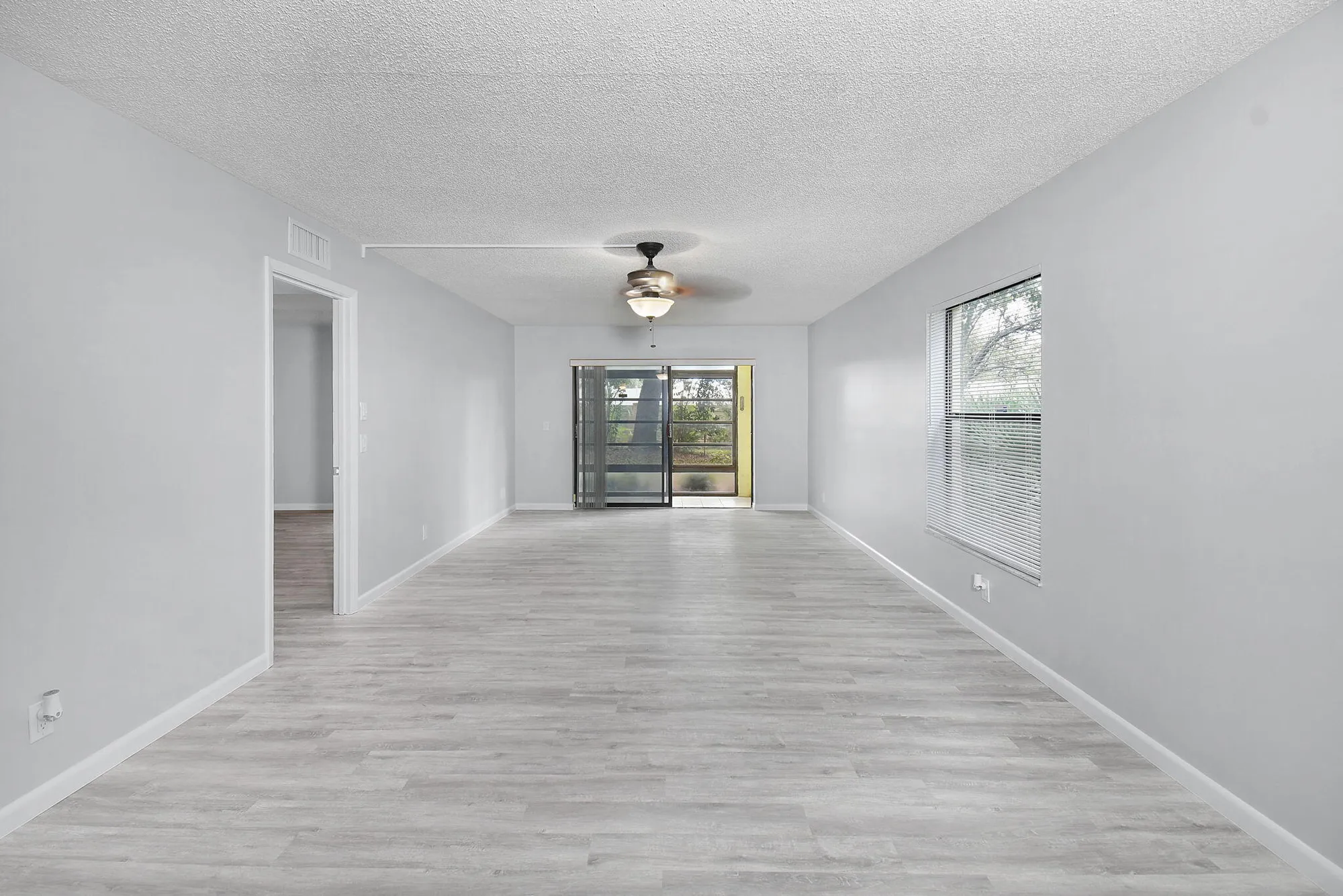 Property Slideshow image 16 of 57 | 31 sw s river dr dr 106, Stuart, FL, 34997