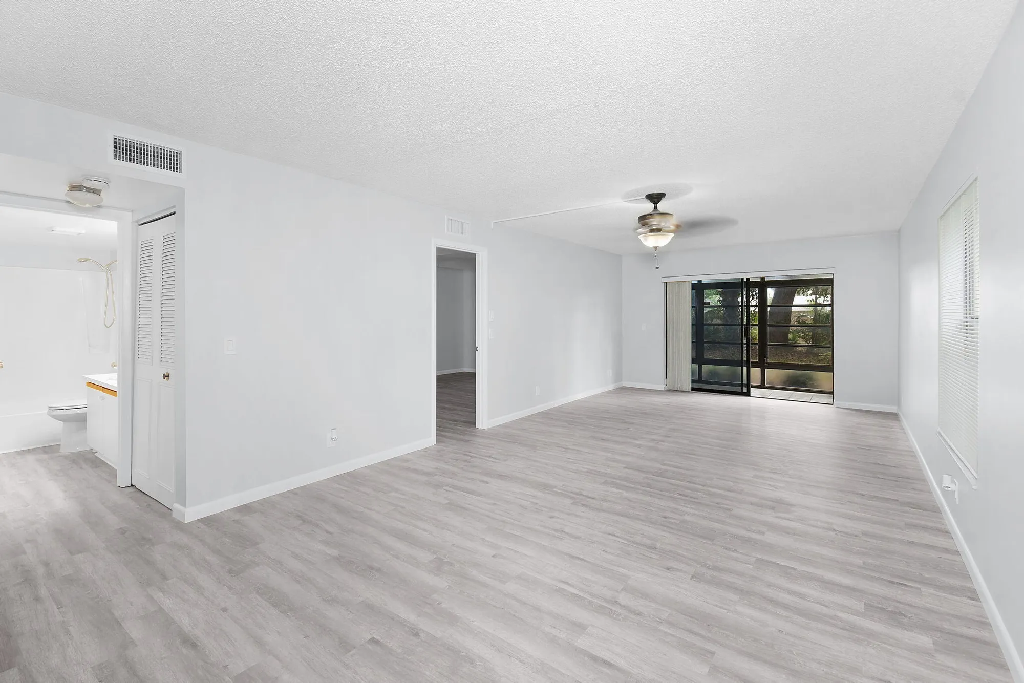 Property Slideshow image 17 of 57 | 31 sw s river dr dr 106, Stuart, FL, 34997