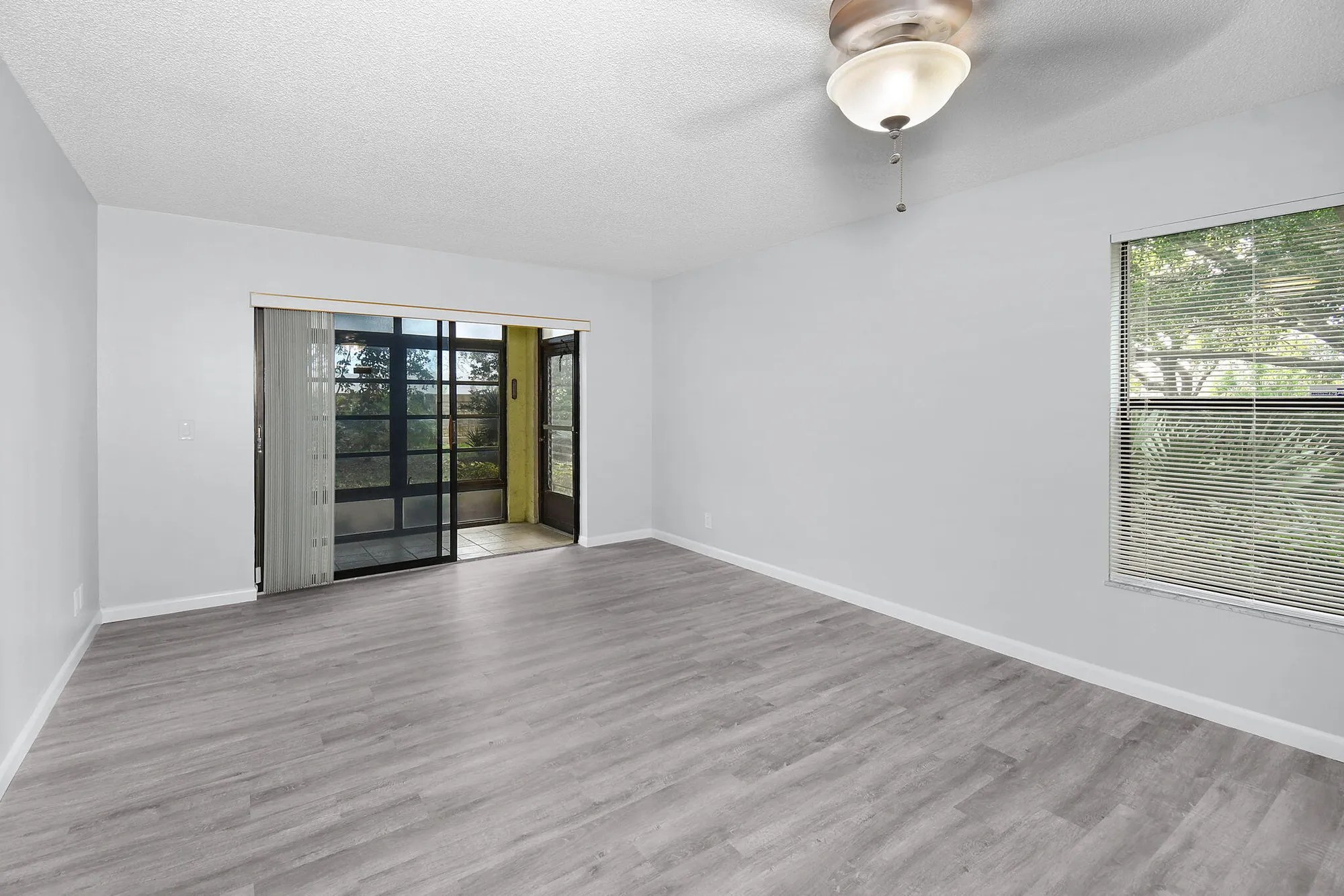 Property Slideshow image 19 of 57 | 31 sw s river dr dr 106, Stuart, FL, 34997