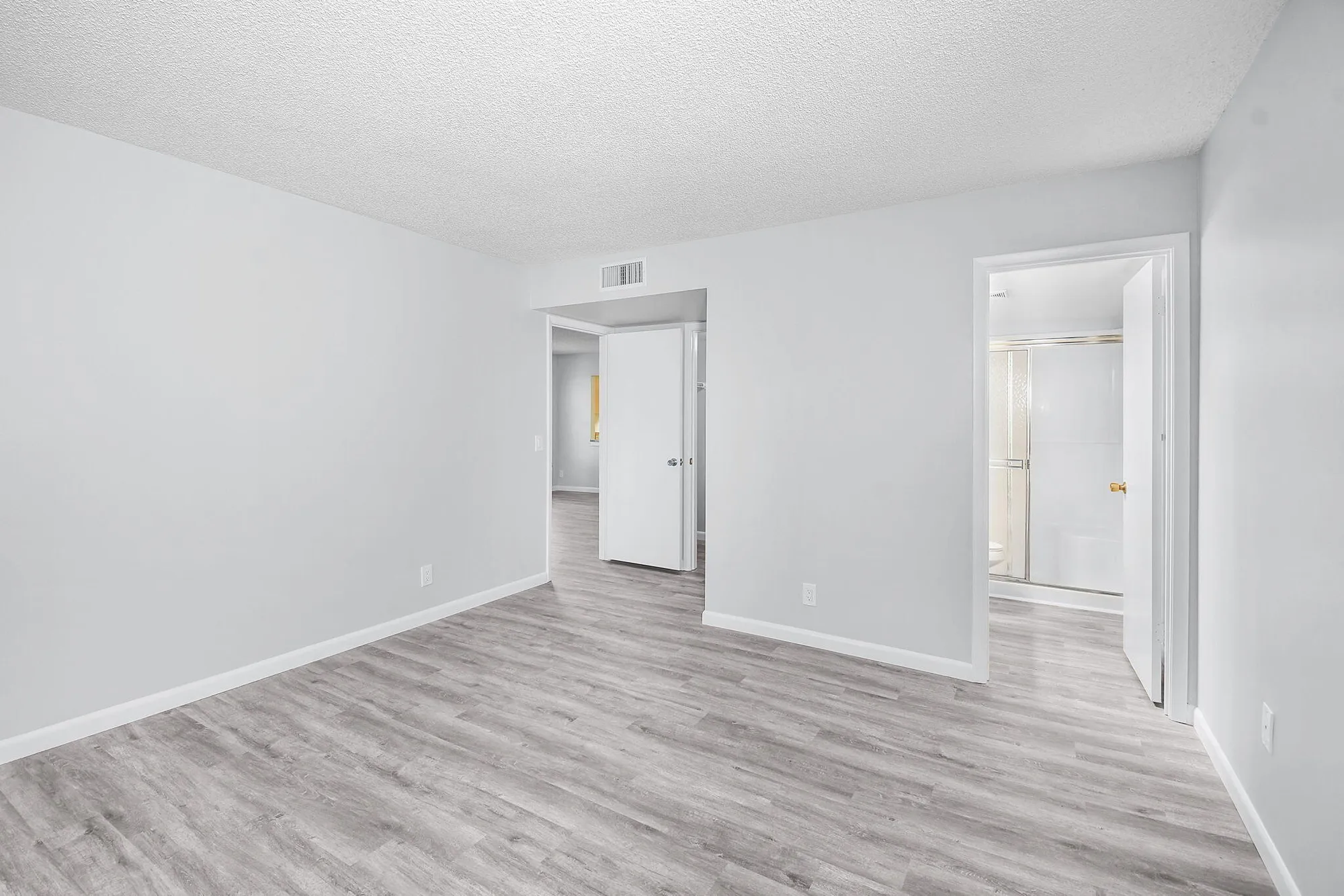 Property Slideshow image 27 of 57 | 31 sw s river dr dr 106, Stuart, FL, 34997