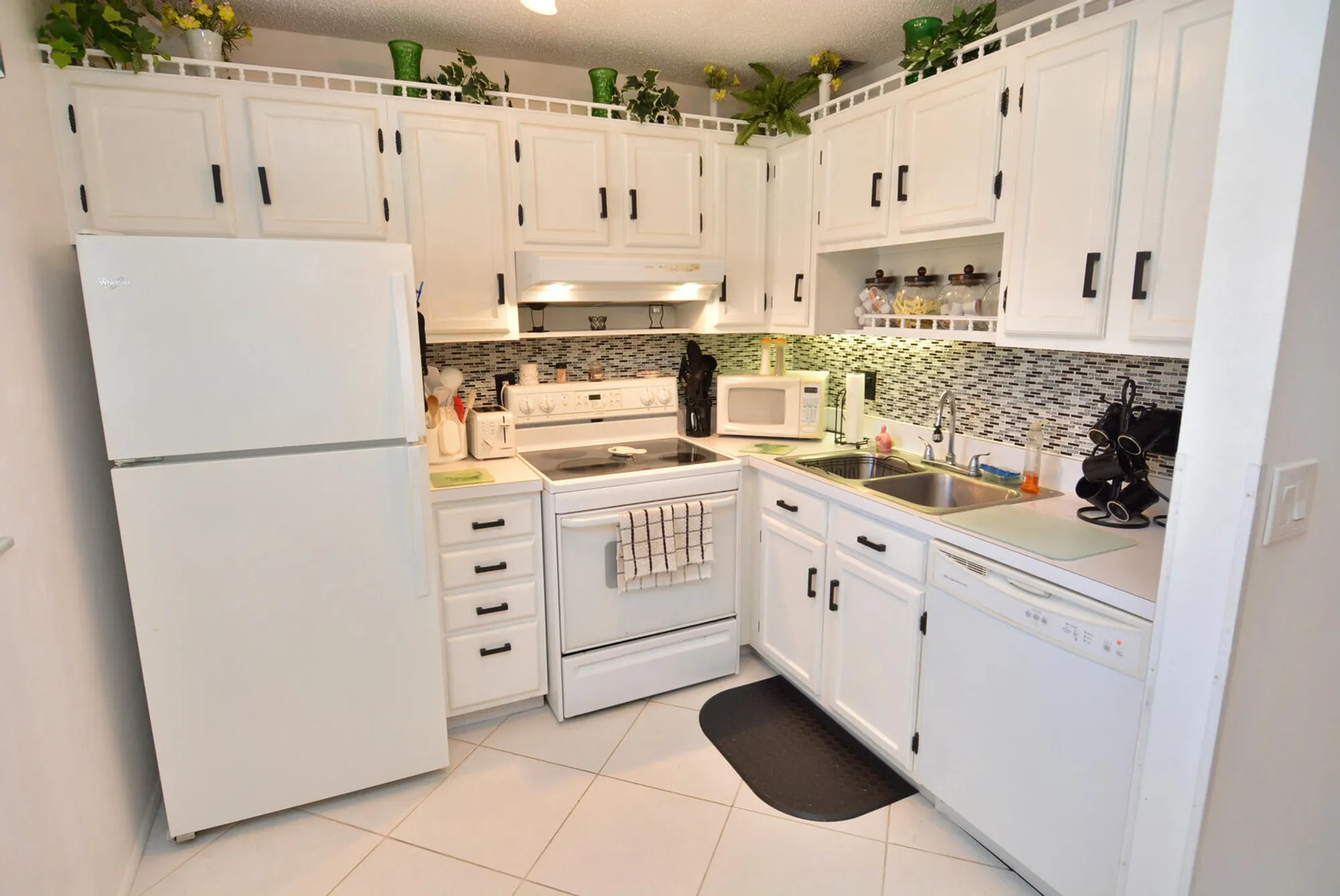 Property Slideshow image 8 of 35 | 1225 nw 21st st 309, Stuart, FL, 34994