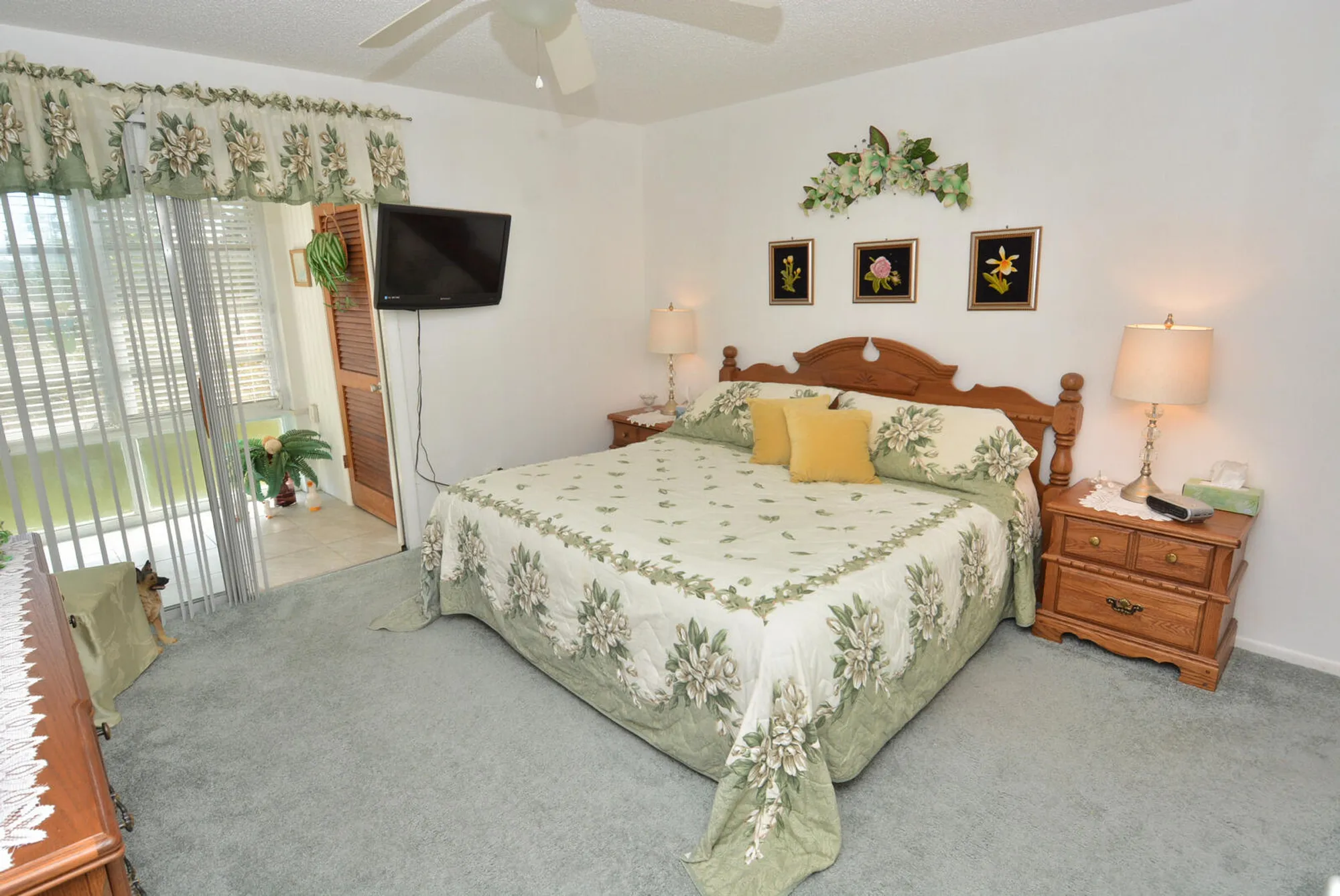Property Slideshow image 16 of 35 | 1225 nw 21st st 309, Stuart, FL, 34994