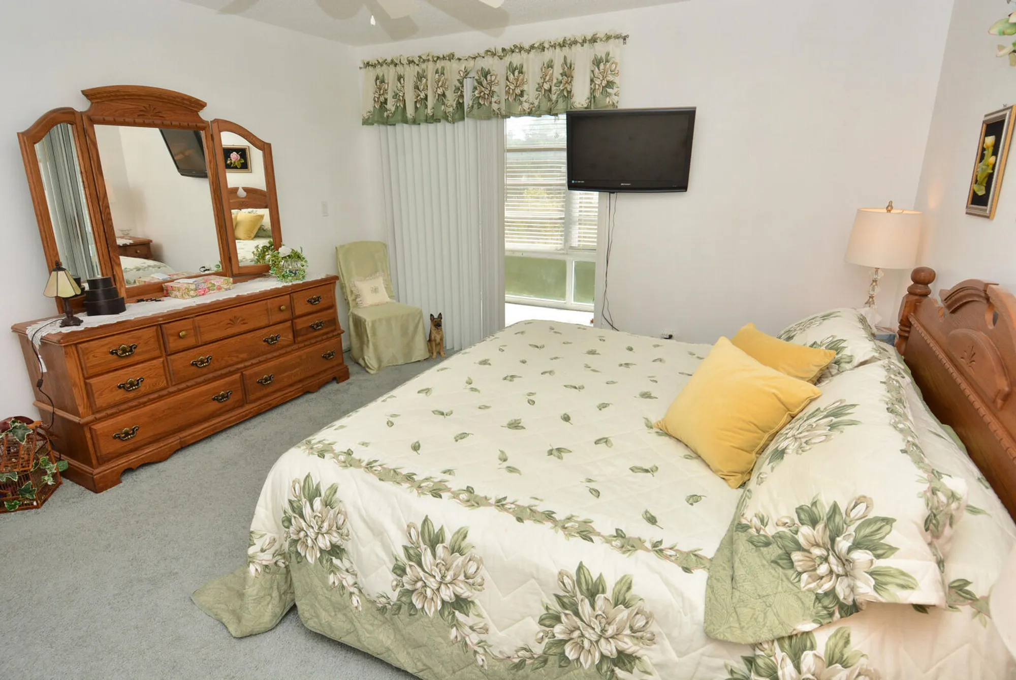 Property Slideshow image 15 of 35 | 1225 nw 21st st 309, Stuart, FL, 34994