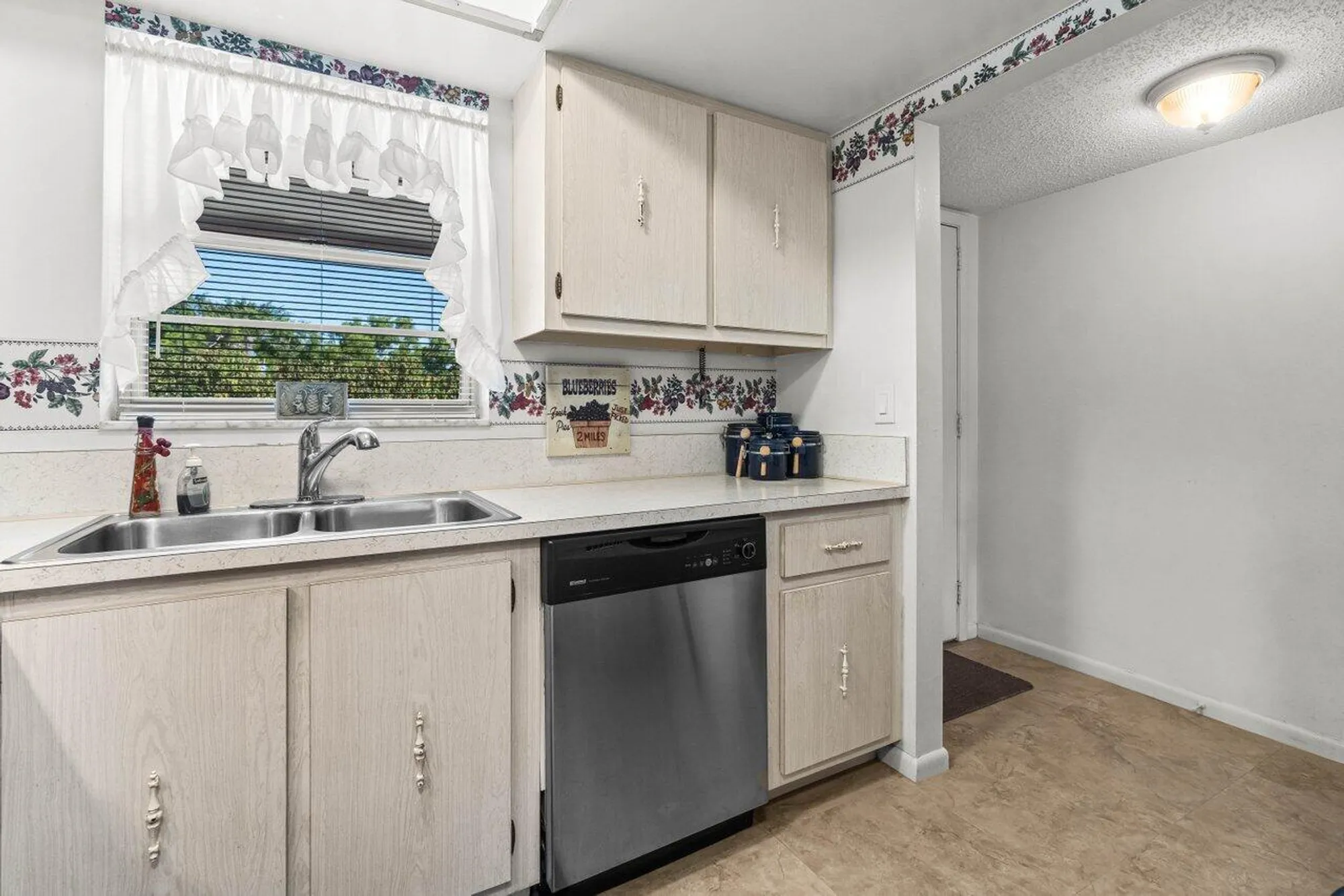 Property Slideshow image 5 of 30 | 18081 se country club dr # 34-339, Jupiter, FL, 33469