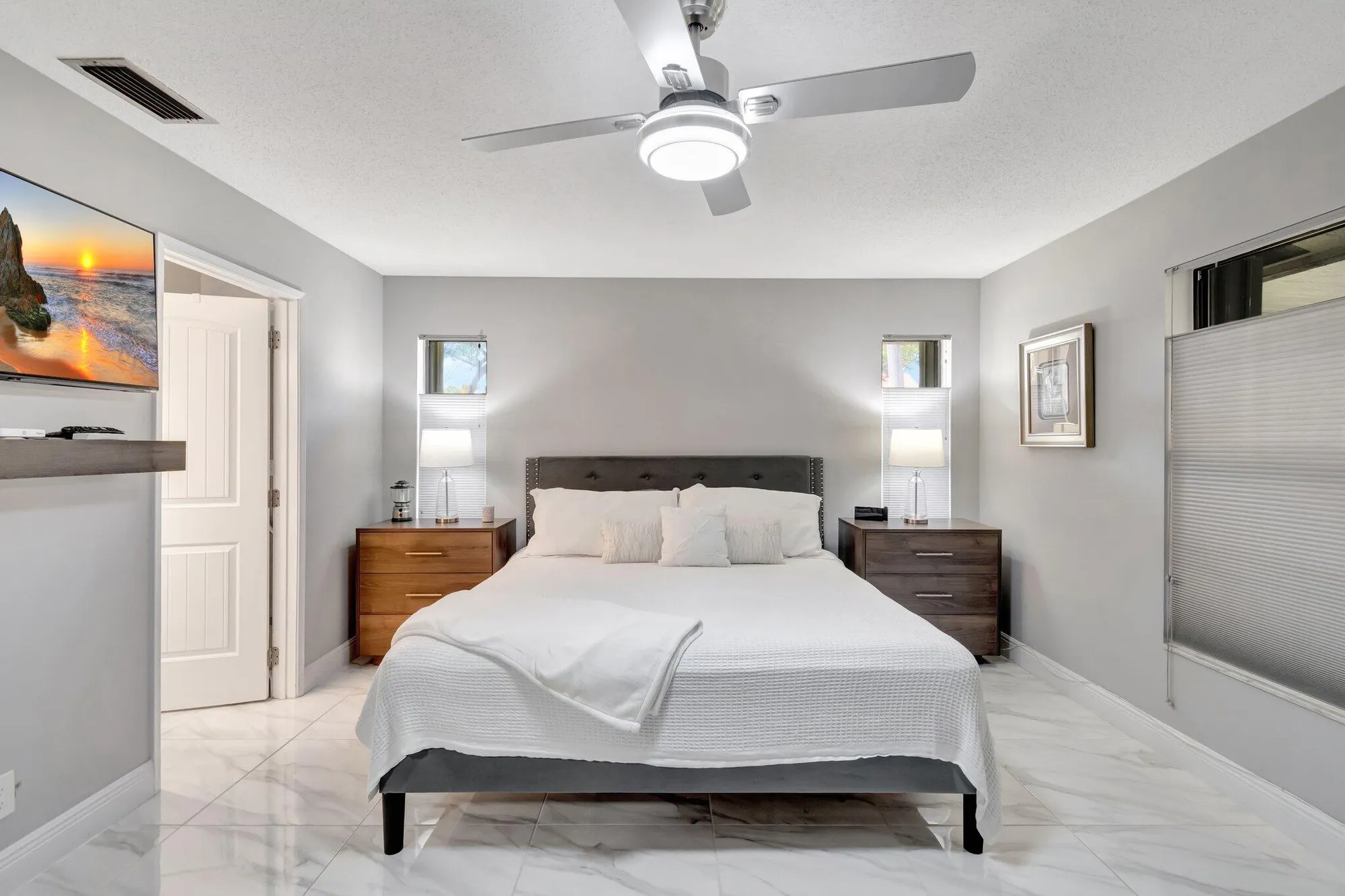 Property Slideshow image 14 of 42 | 10927 dolphin palm ct a, Boynton Beach, FL, 33437