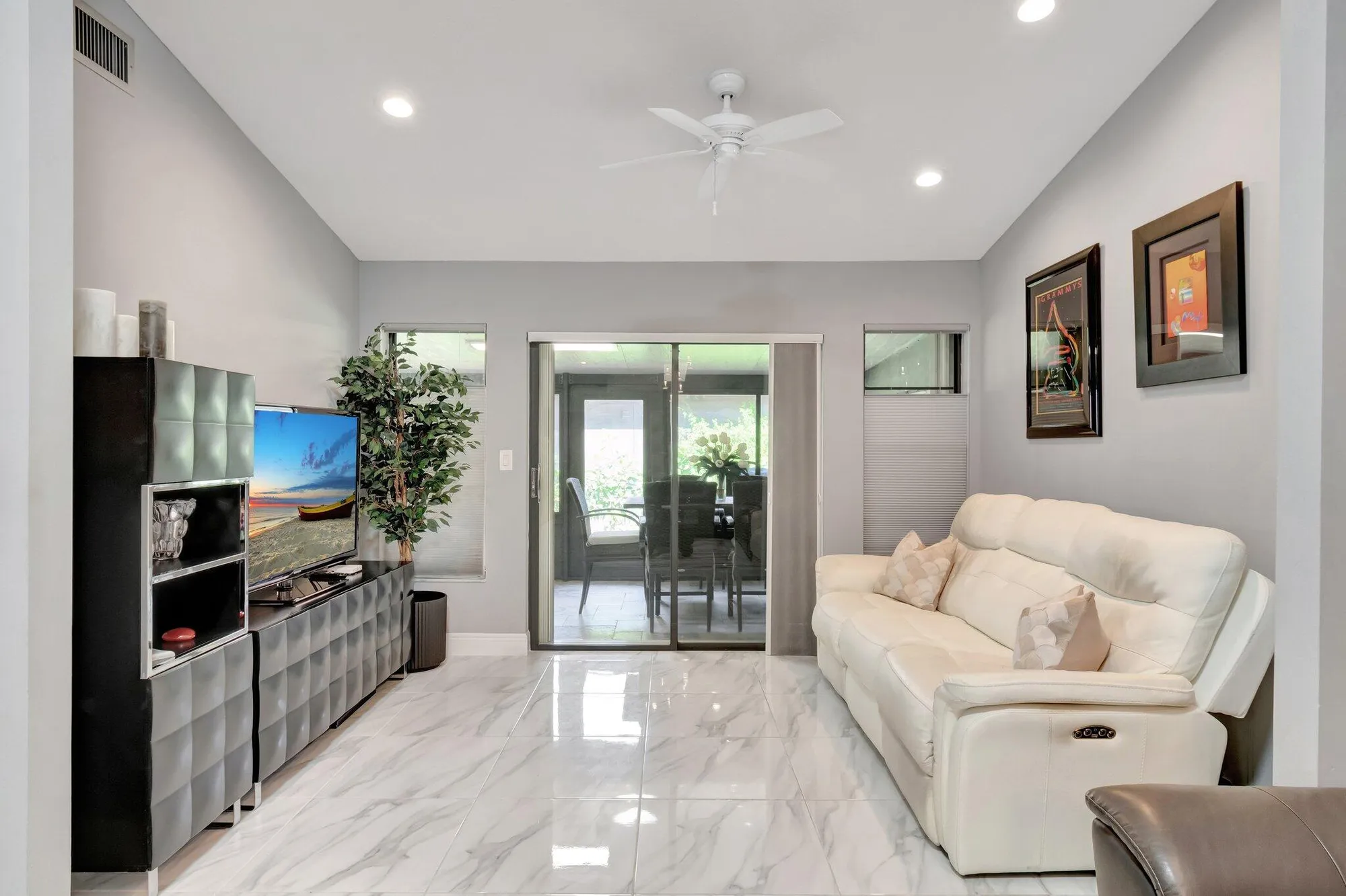 Property Slideshow image 7 of 42 | 10927 dolphin palm ct a, Boynton Beach, FL, 33437