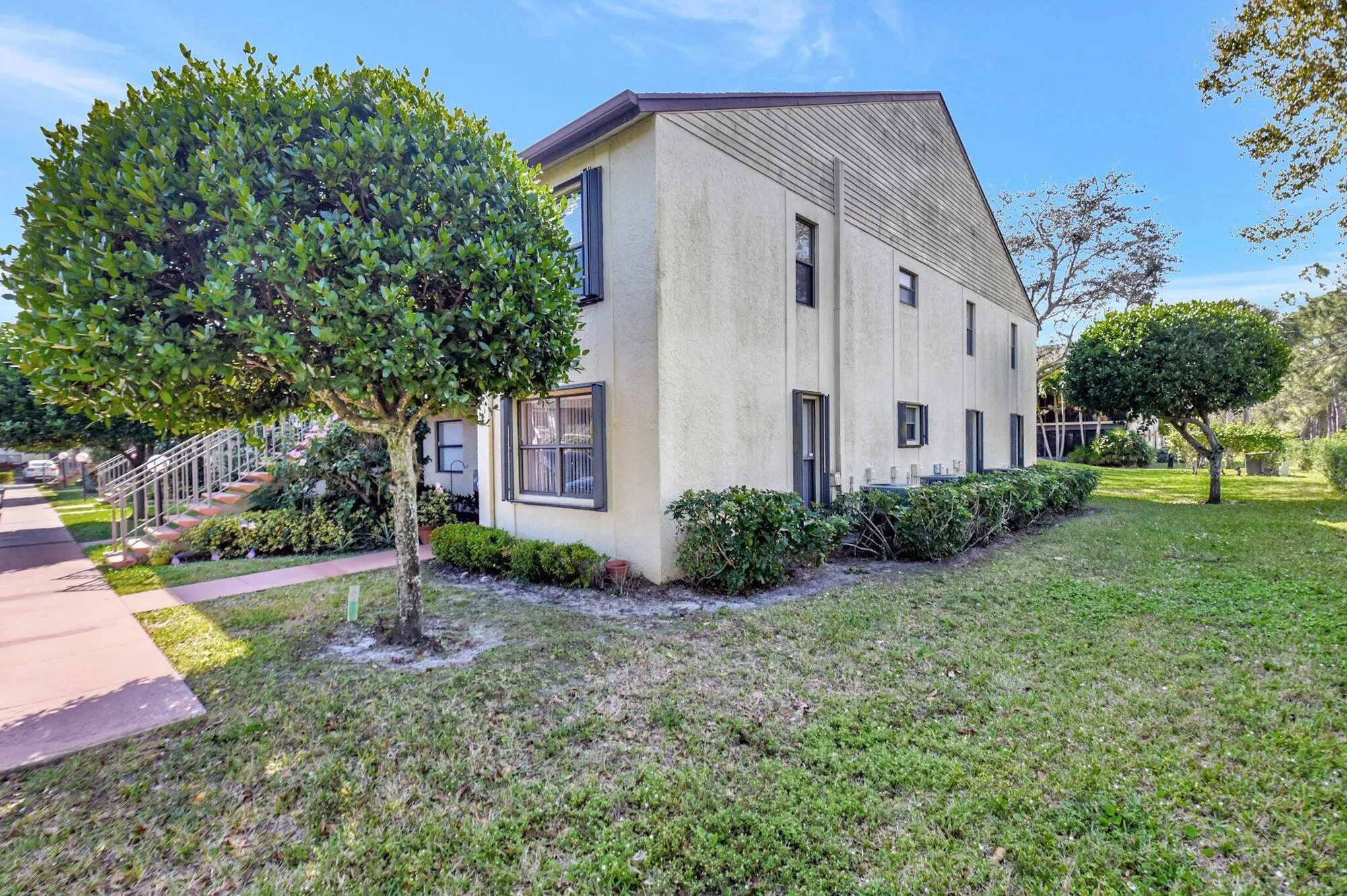 Property Slideshow image 38 of 52 | 7843 willow spring dr apt 623, Lake Worth, FL, 33467