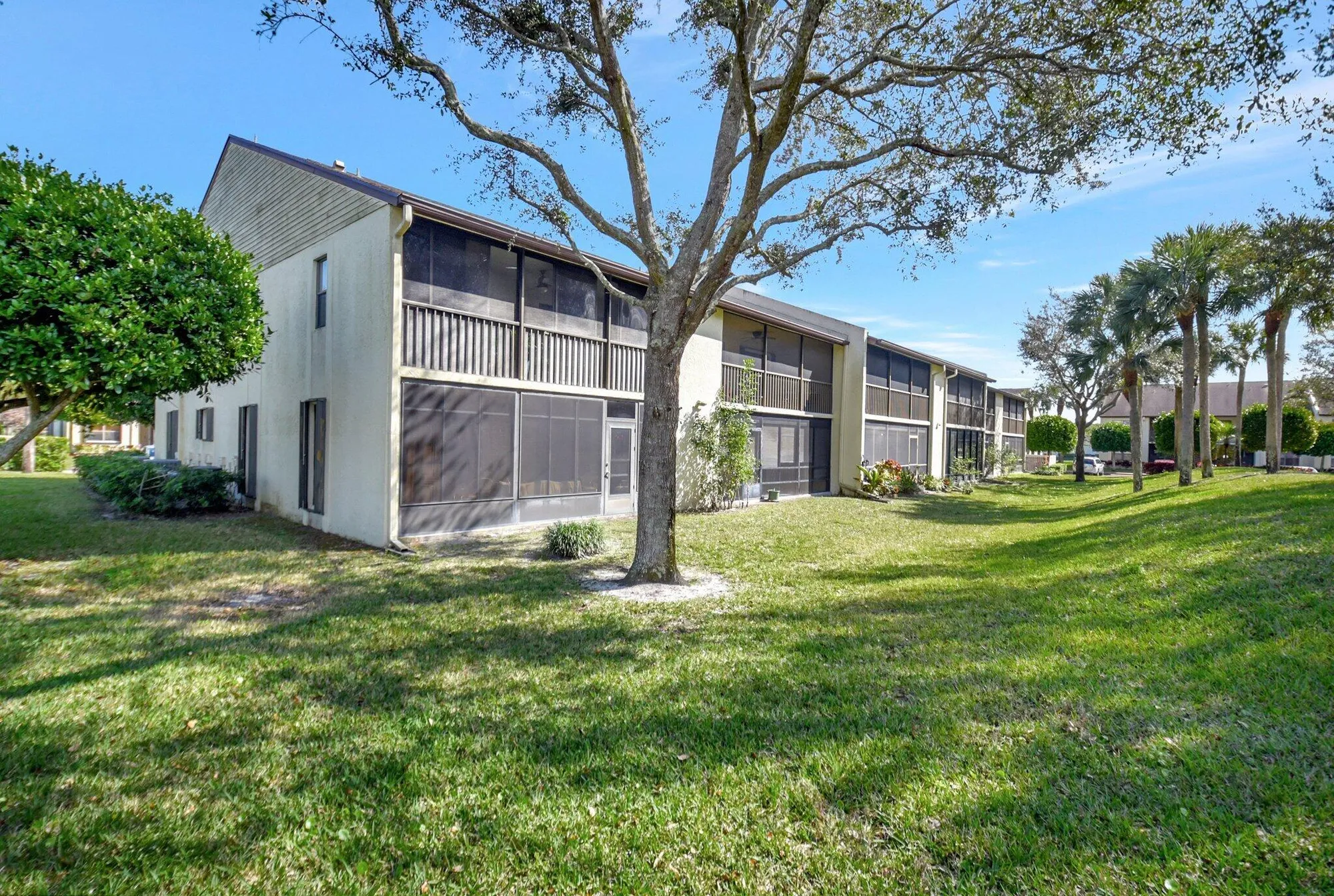 Property Slideshow image 37 of 52 | 7843 willow spring dr apt 623, Lake Worth, FL, 33467