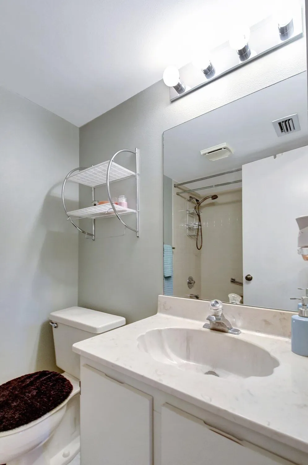 Property Slideshow image 26 of 52 | 7843 willow spring dr apt 623, Lake Worth, FL, 33467