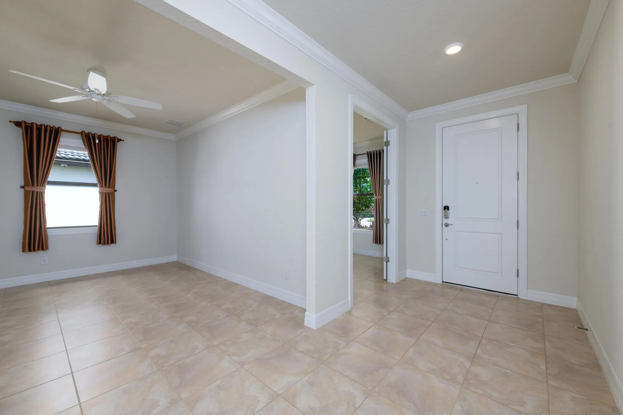 Property Slideshow image 5 of 54 | 739 se villandry way, Port Saint Lucie, FL, 34984