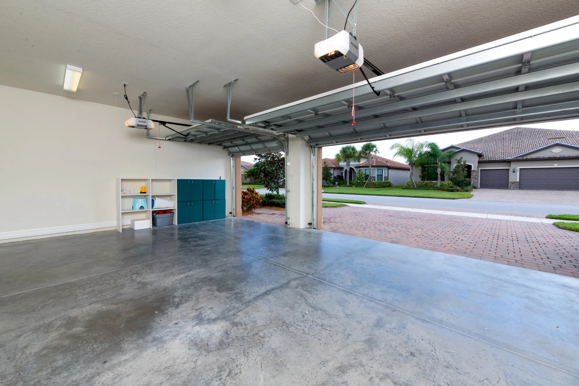 Property Slideshow image 31 of 54 | 739 se villandry way, Port Saint Lucie, FL, 34984