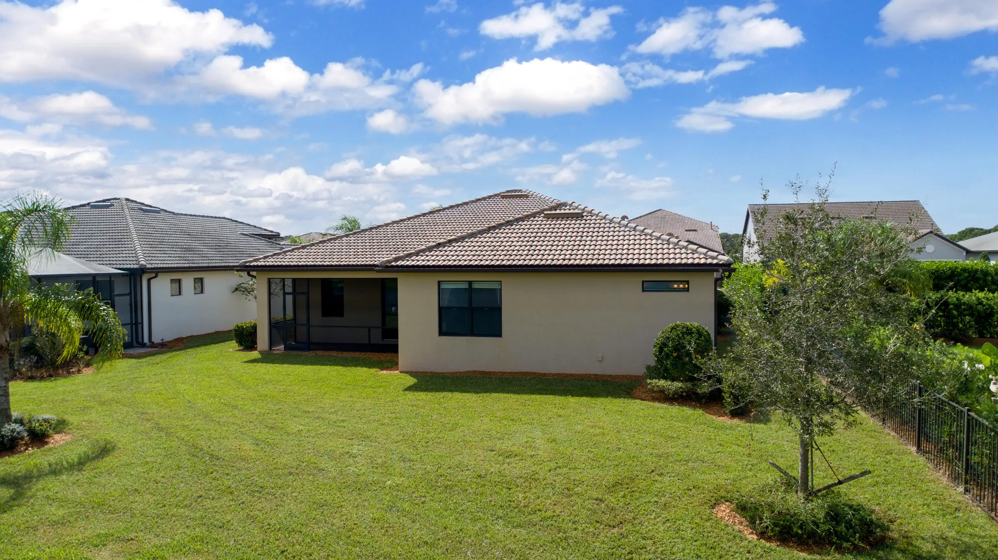 Property Slideshow image 37 of 54 | 739 se villandry way, Port Saint Lucie, FL, 34984