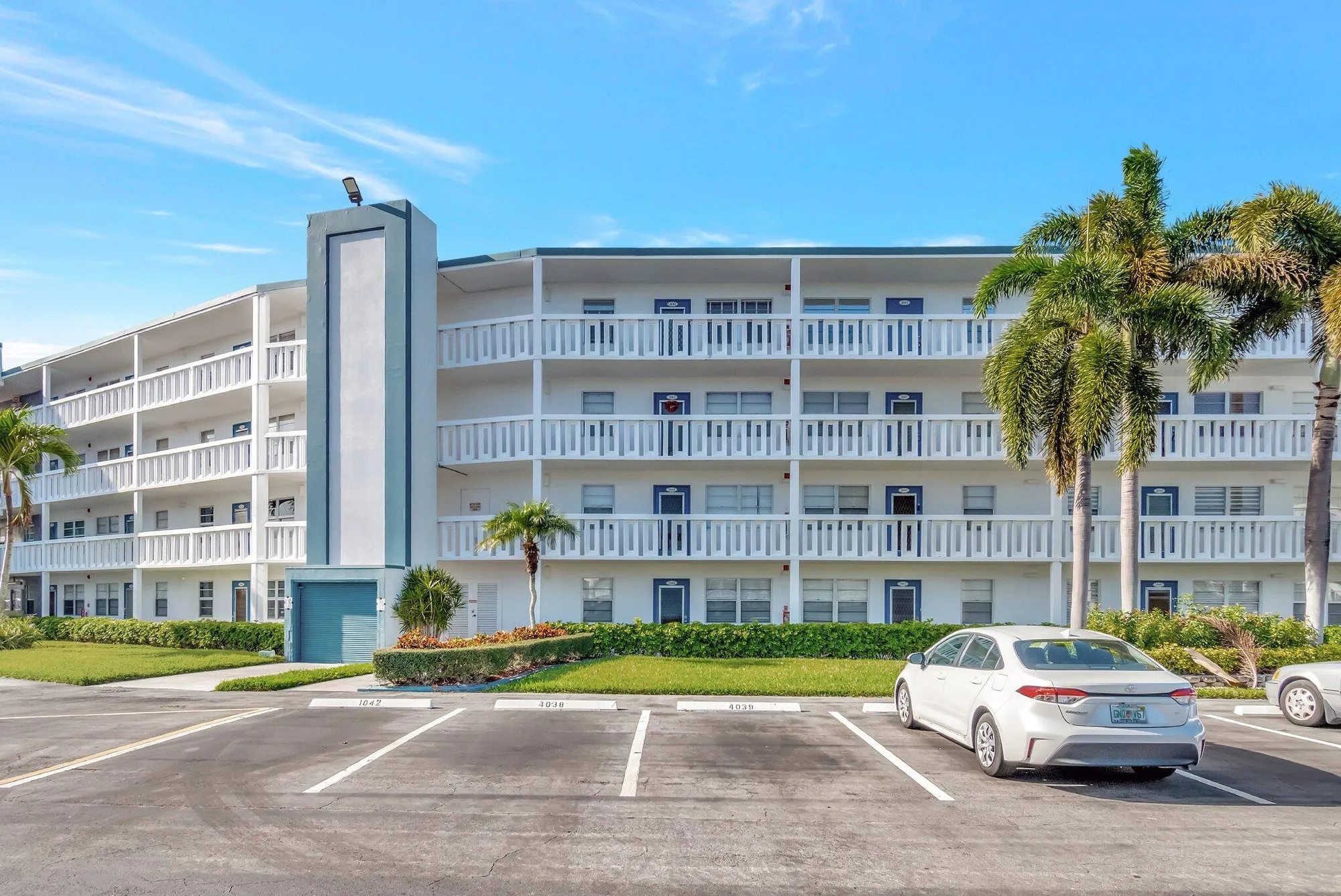 Property Slideshow image 34 of 76 | 4042 exeter c, Boca Raton, FL, 33434