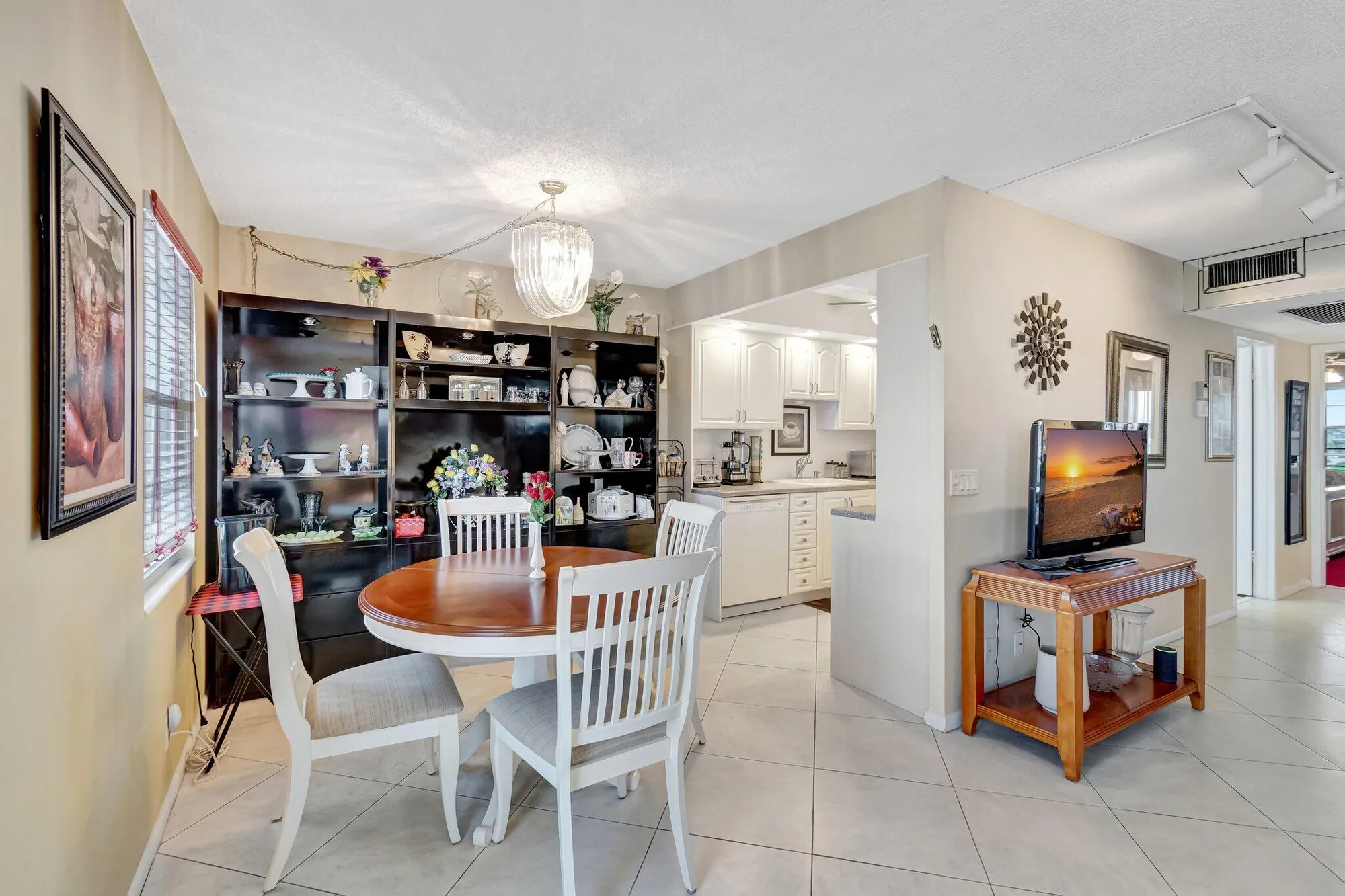 Property Slideshow image 7 of 76 | 4042 exeter c, Boca Raton, FL, 33434