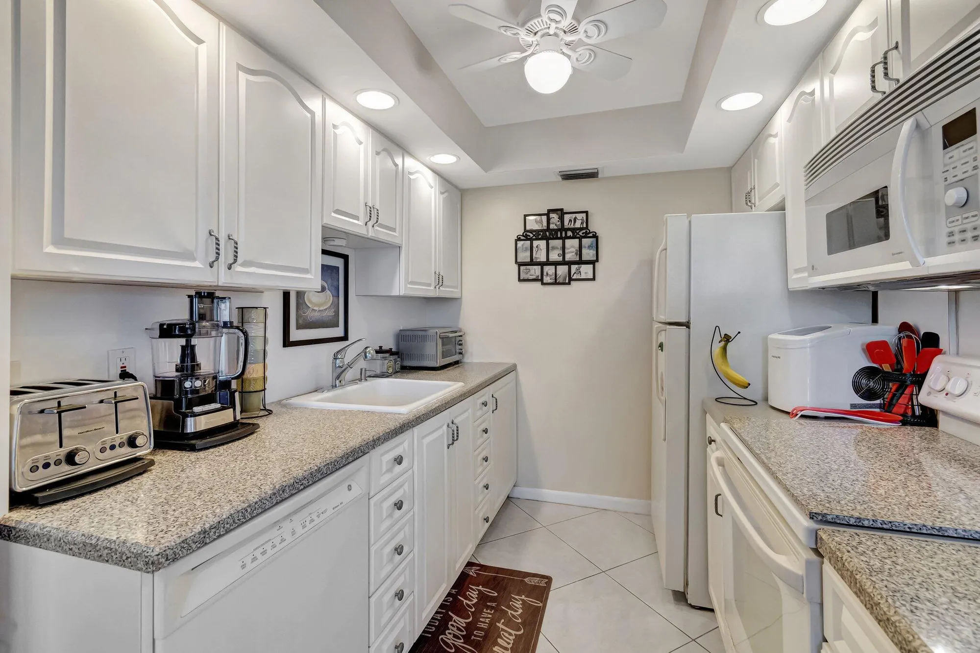 Property Slideshow image 8 of 76 | 4042 exeter c, Boca Raton, FL, 33434