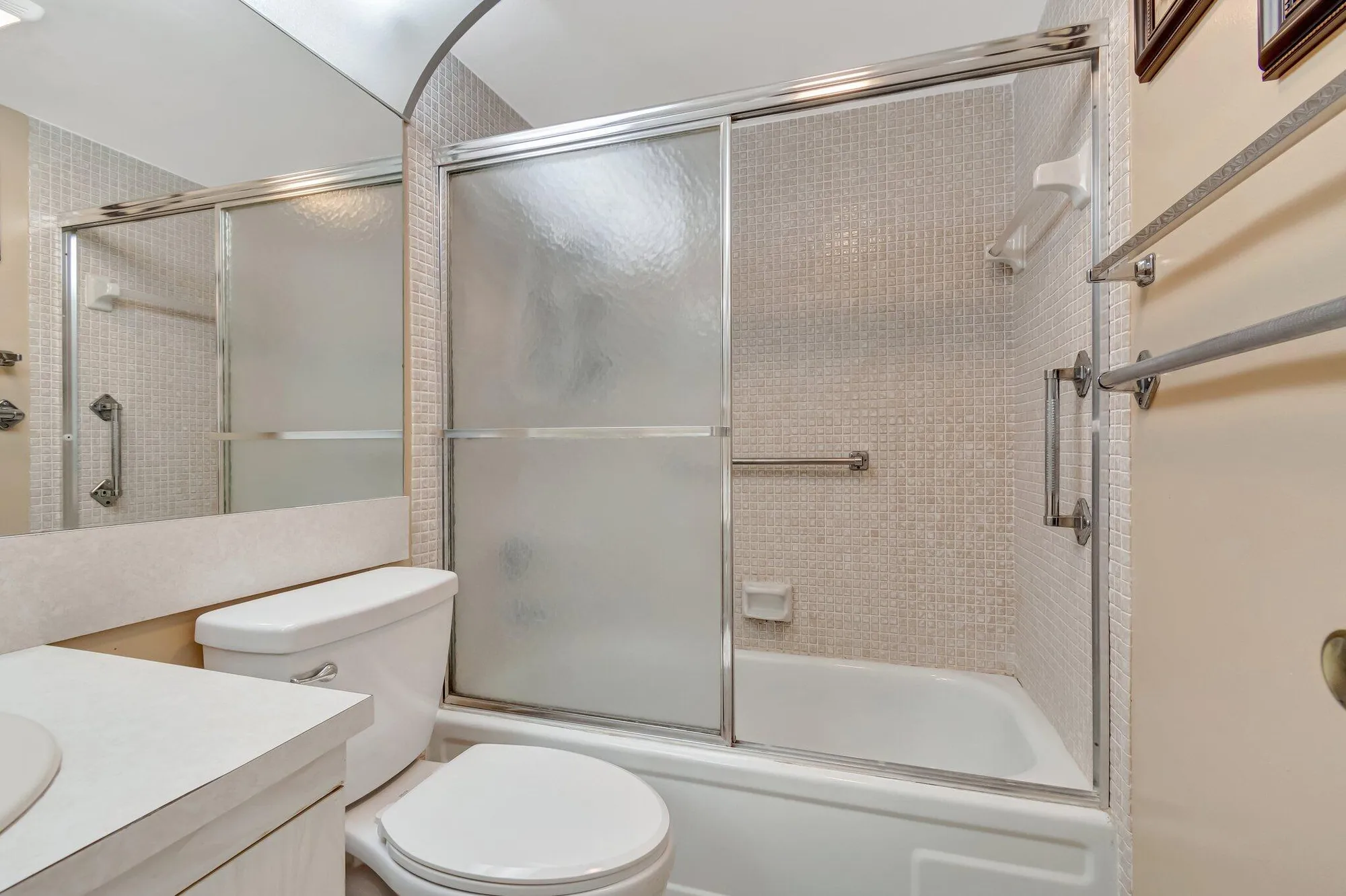 Property Slideshow image 15 of 76 | 4042 exeter c, Boca Raton, FL, 33434