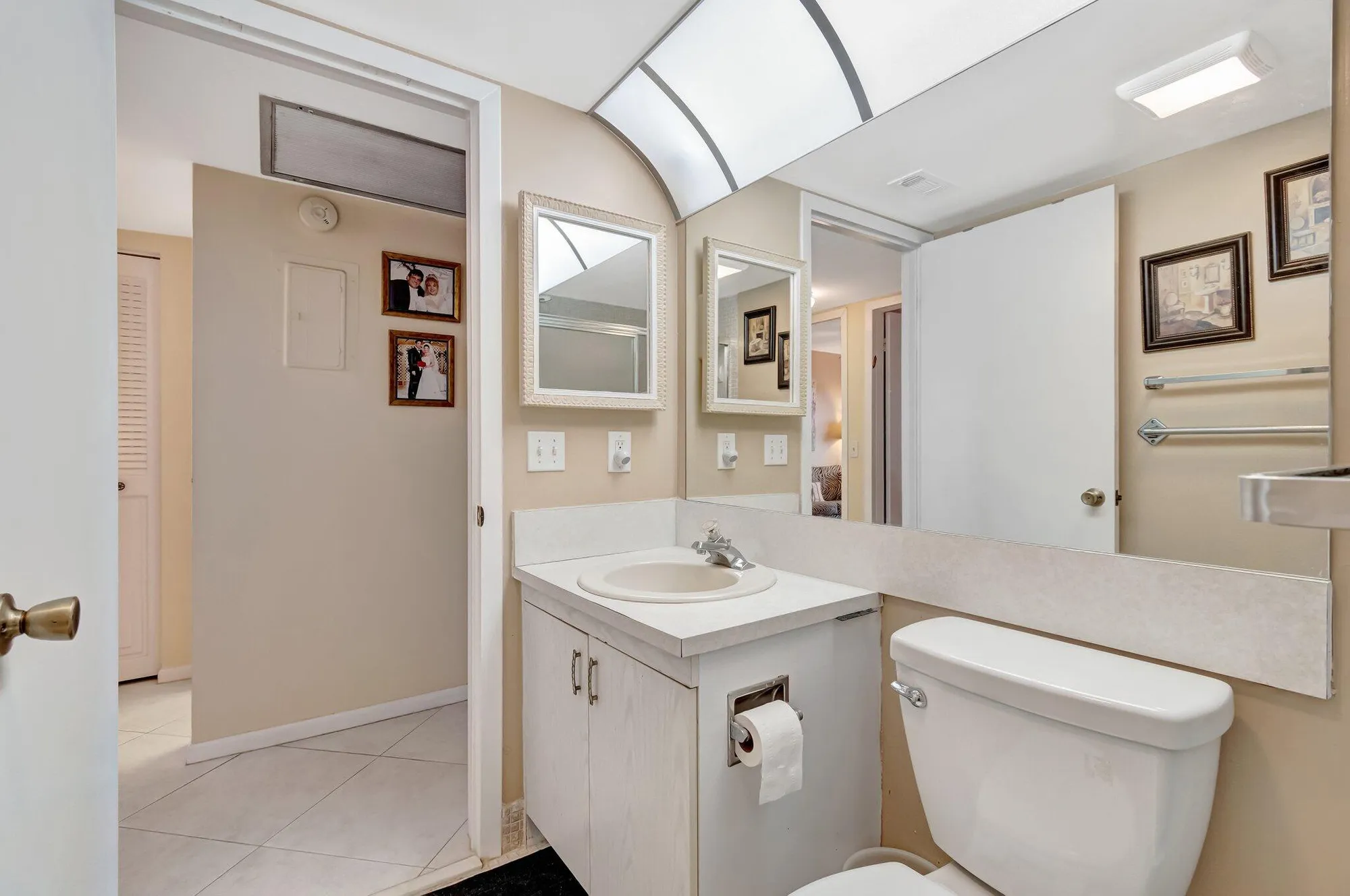Property Slideshow image 16 of 76 | 4042 exeter c, Boca Raton, FL, 33434
