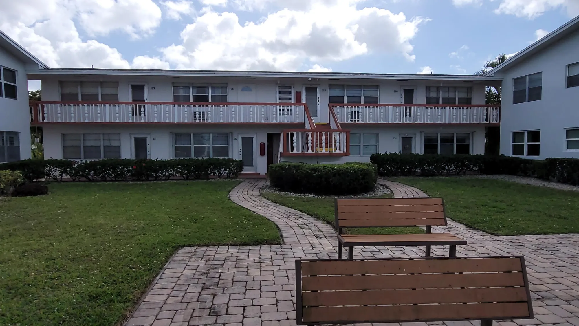 Property Slideshow image 40 of 60 | 114 chatham e unit e, West Palm Beach, FL, 33417